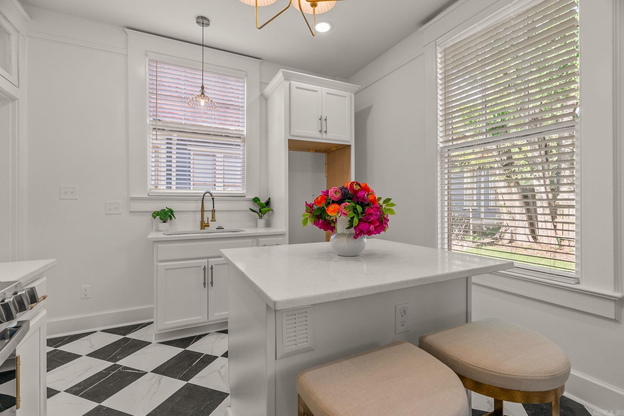 201 W Daisy L Gatson Bates Drive  Little Rock, AR