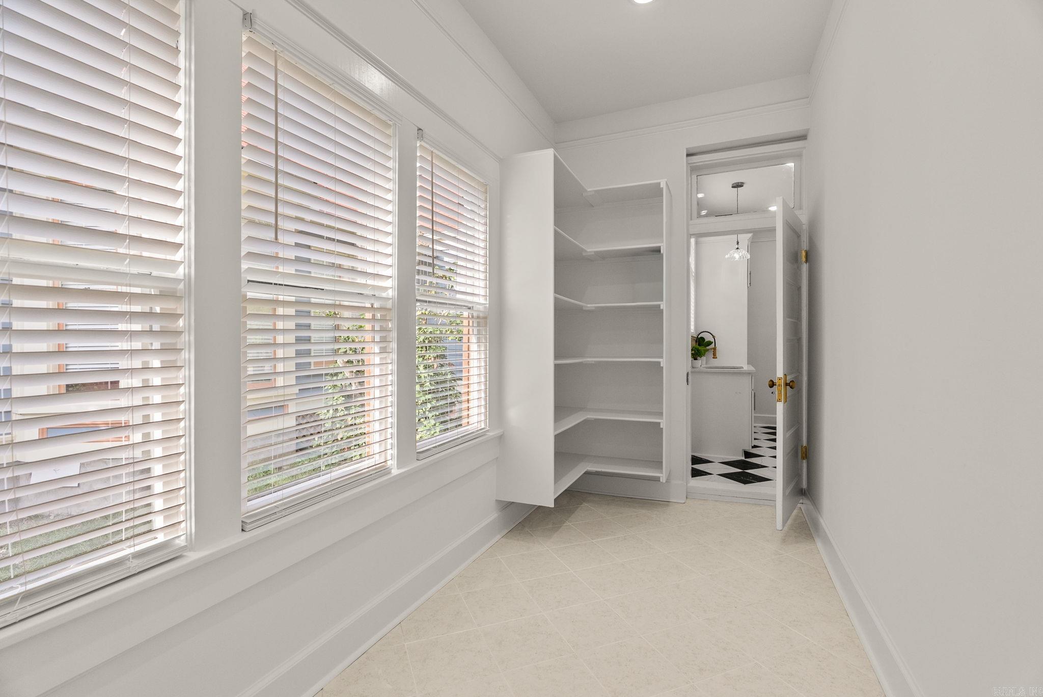 201 W Daisy L Gatson Bates Drive  Little Rock, AR