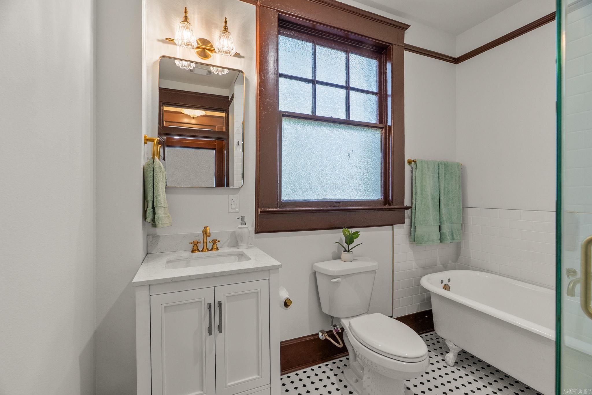 201 W Daisy L Gatson Bates Drive  Little Rock, AR