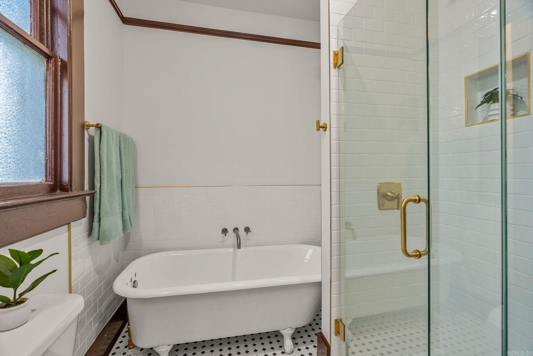 201 W Daisy L Gatson Bates Drive  Little Rock, AR