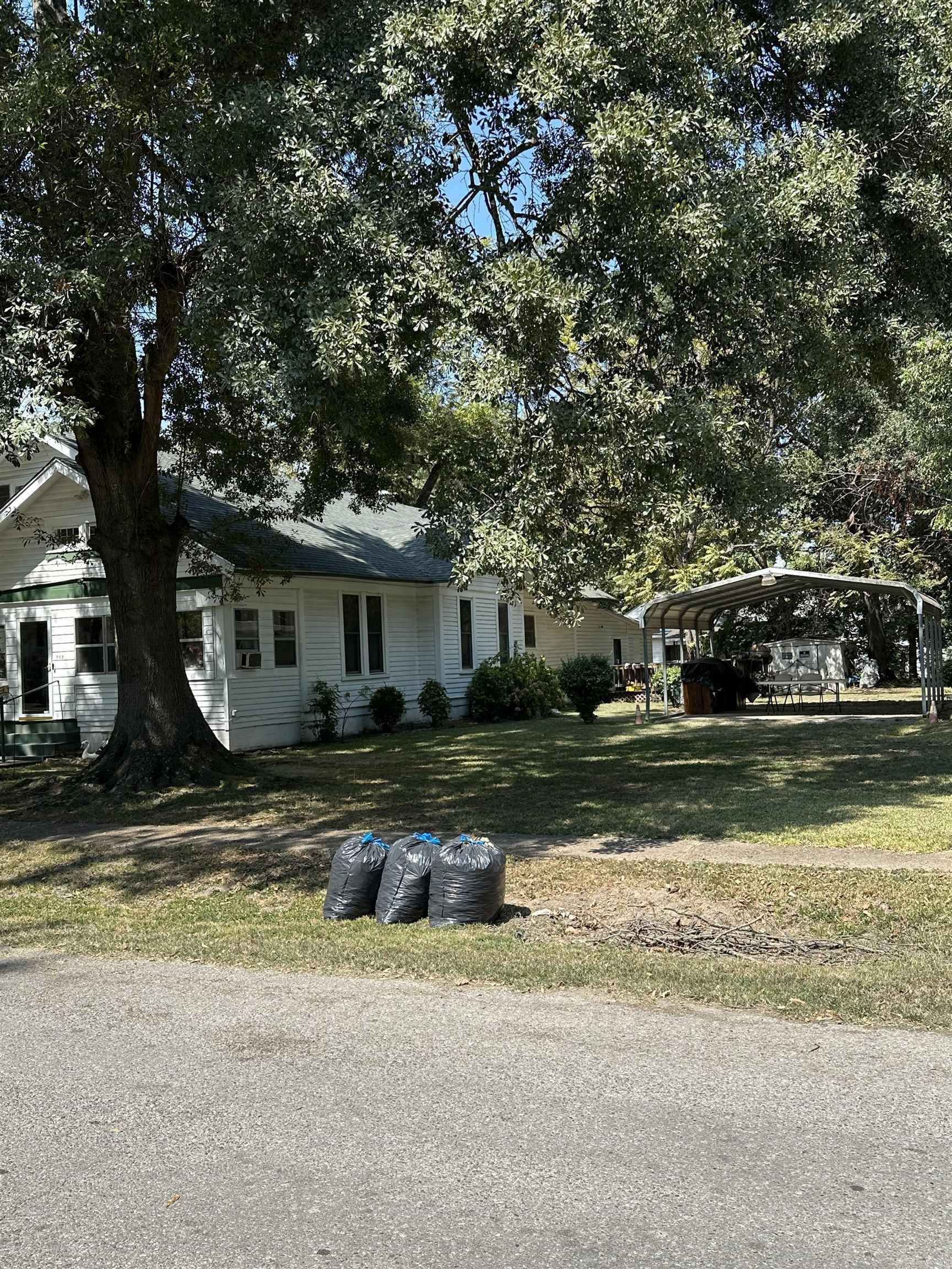 702 E Cleburne  West Helena, AR