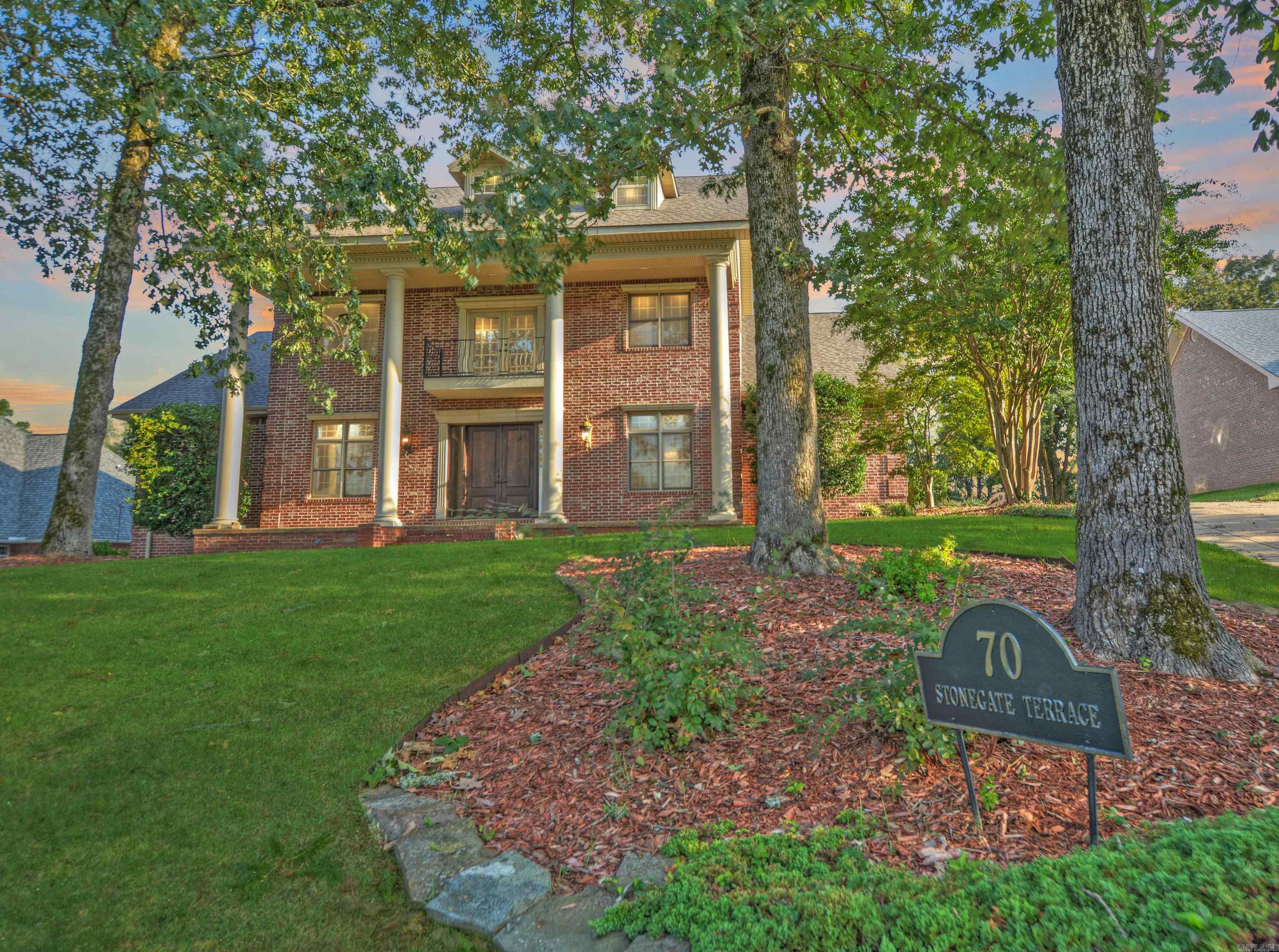 70 Stonegate Terrace