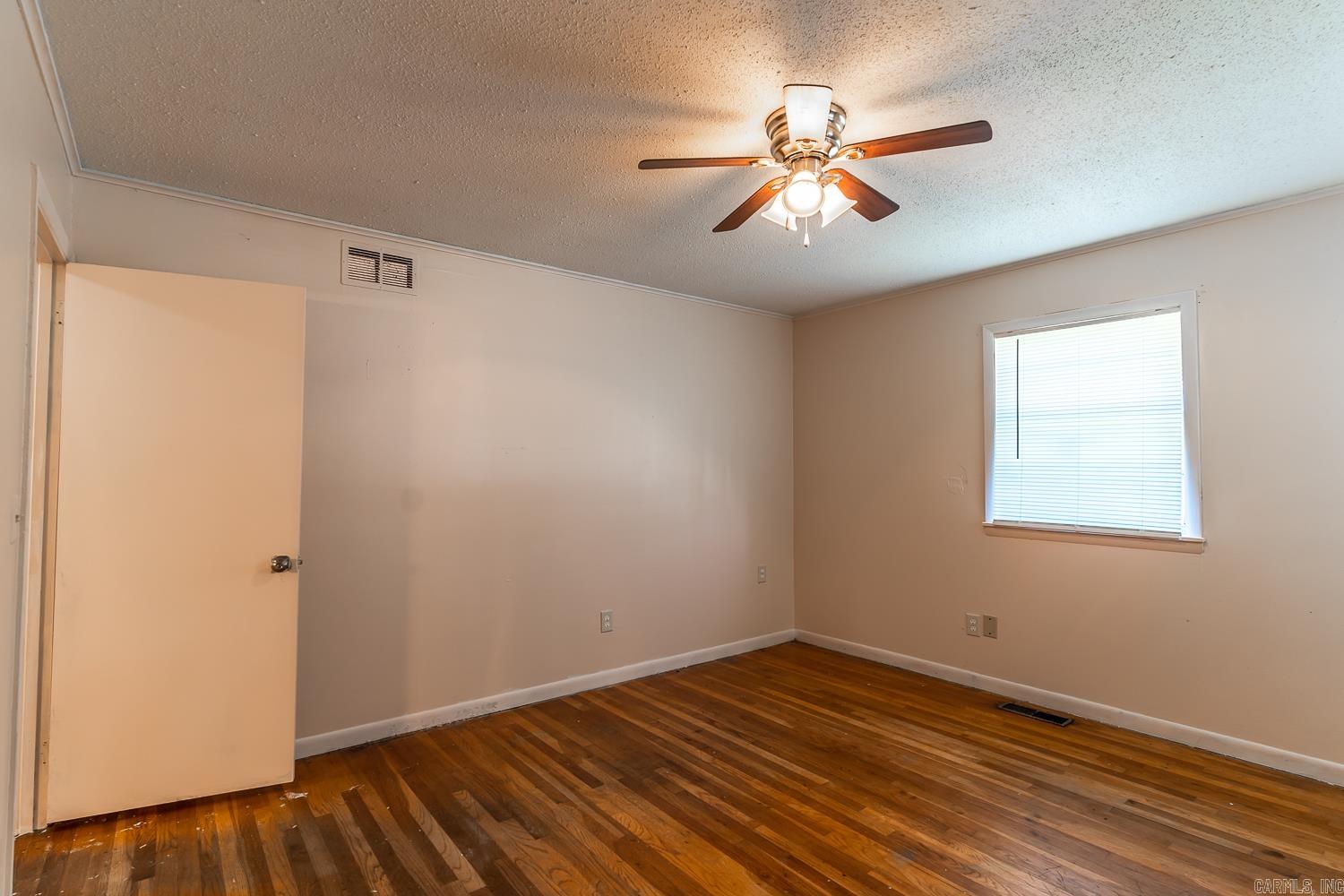 1047 N Rosser 122 E Arkansas Avenue Forrest City, AR