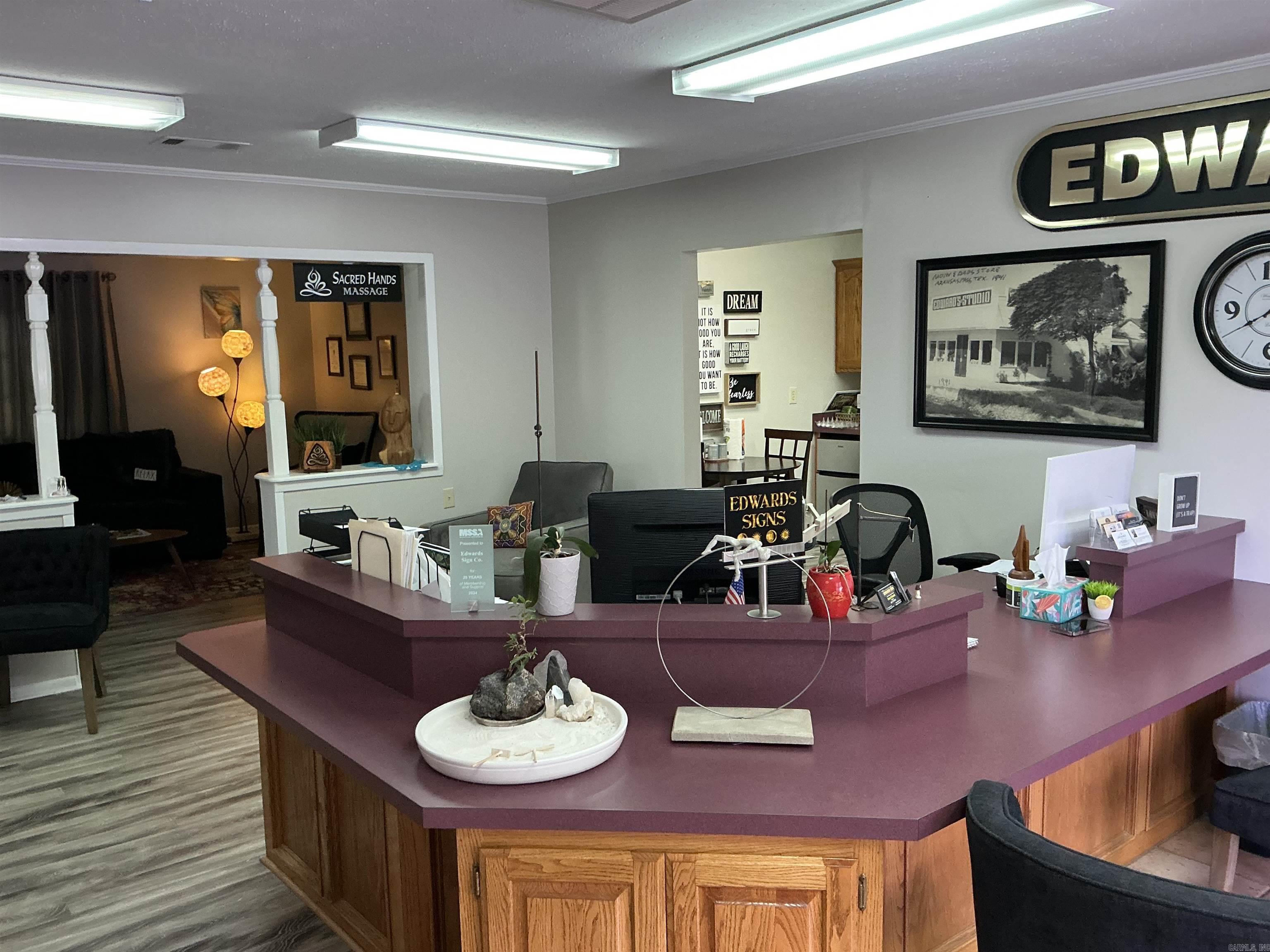 2208 Airport  Hot Springs, AR