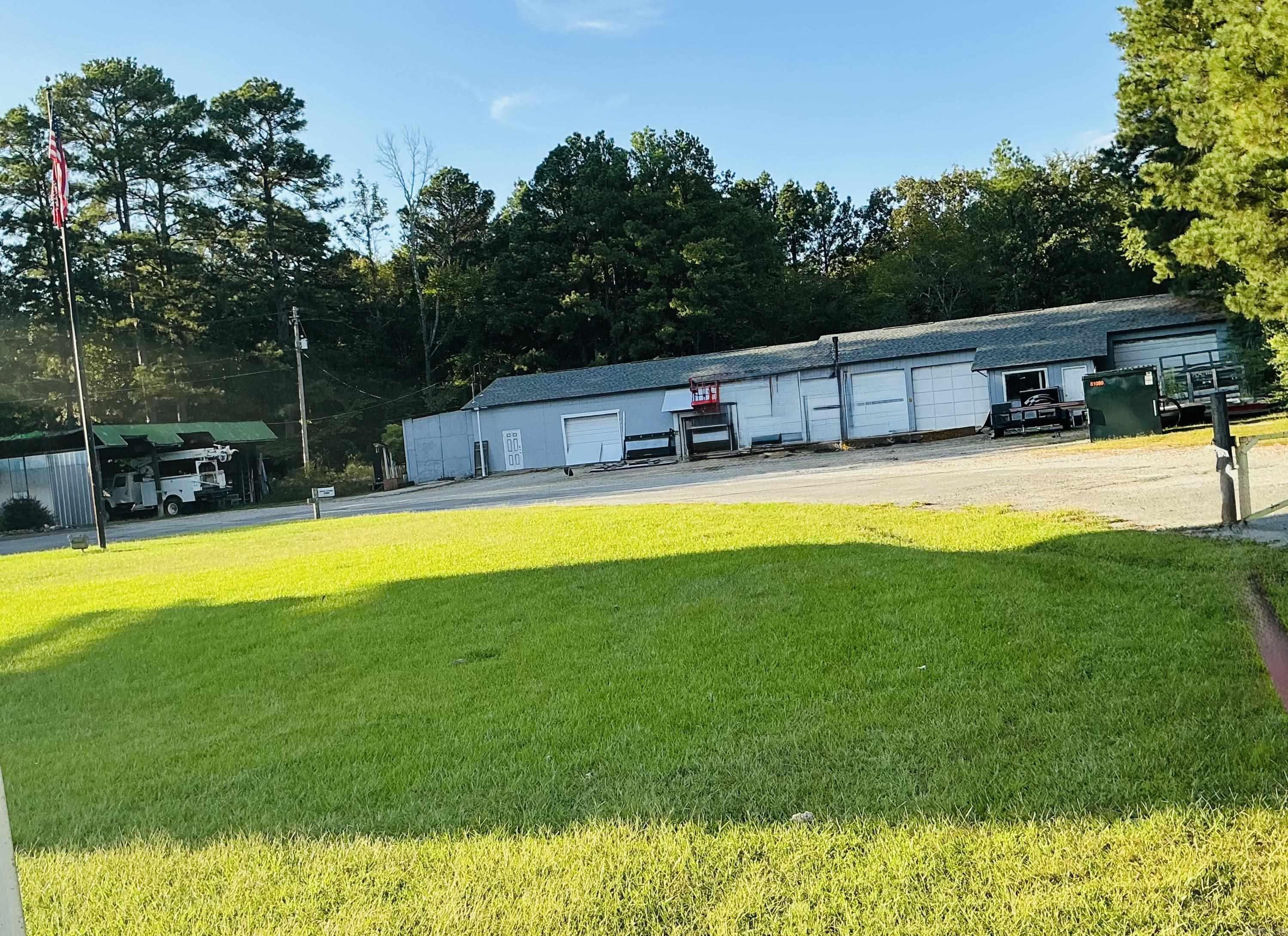 2208 Airport  Hot Springs, AR