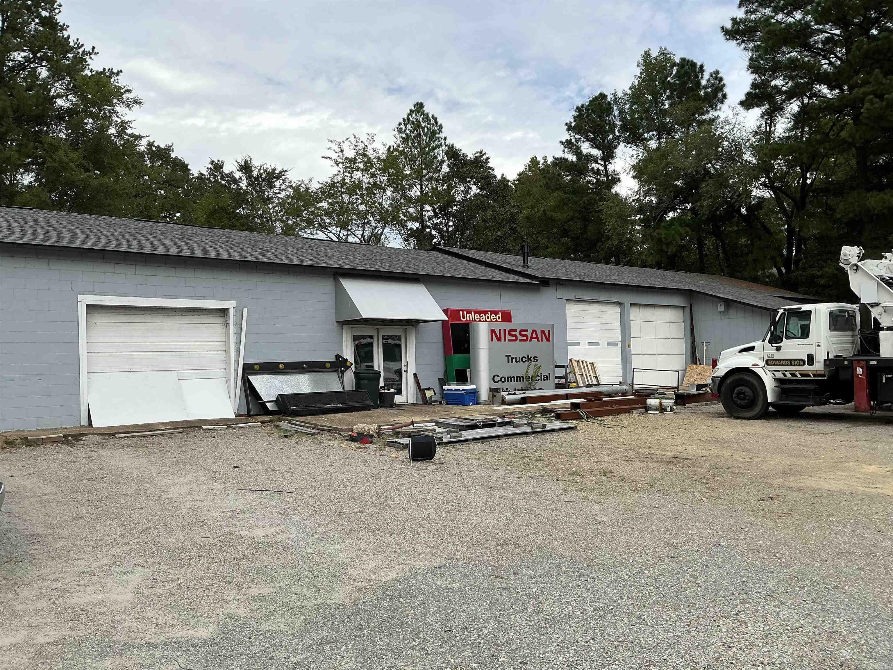 2208 Airport  Hot Springs, AR