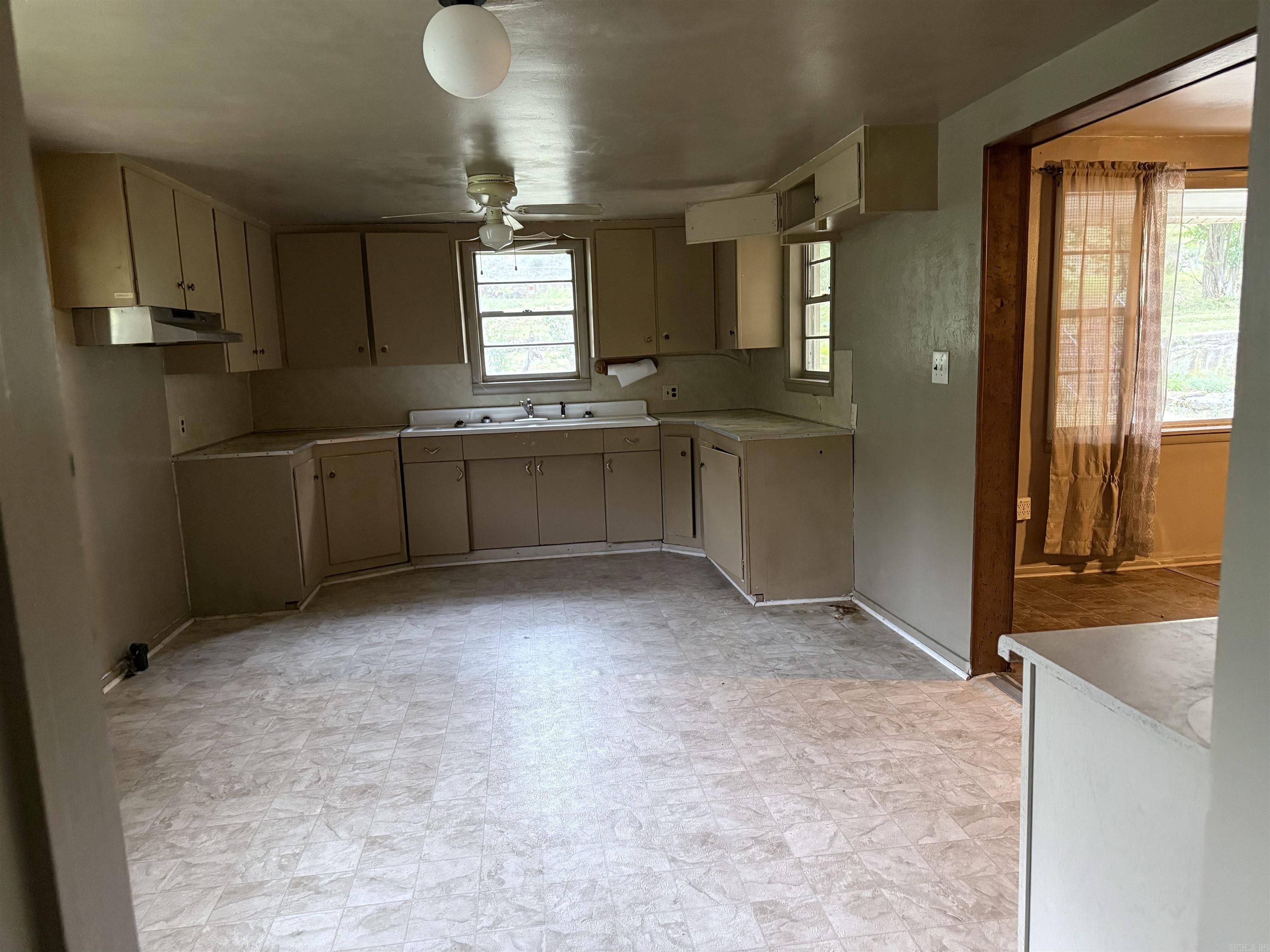 400 Canaan  Marshall, AR