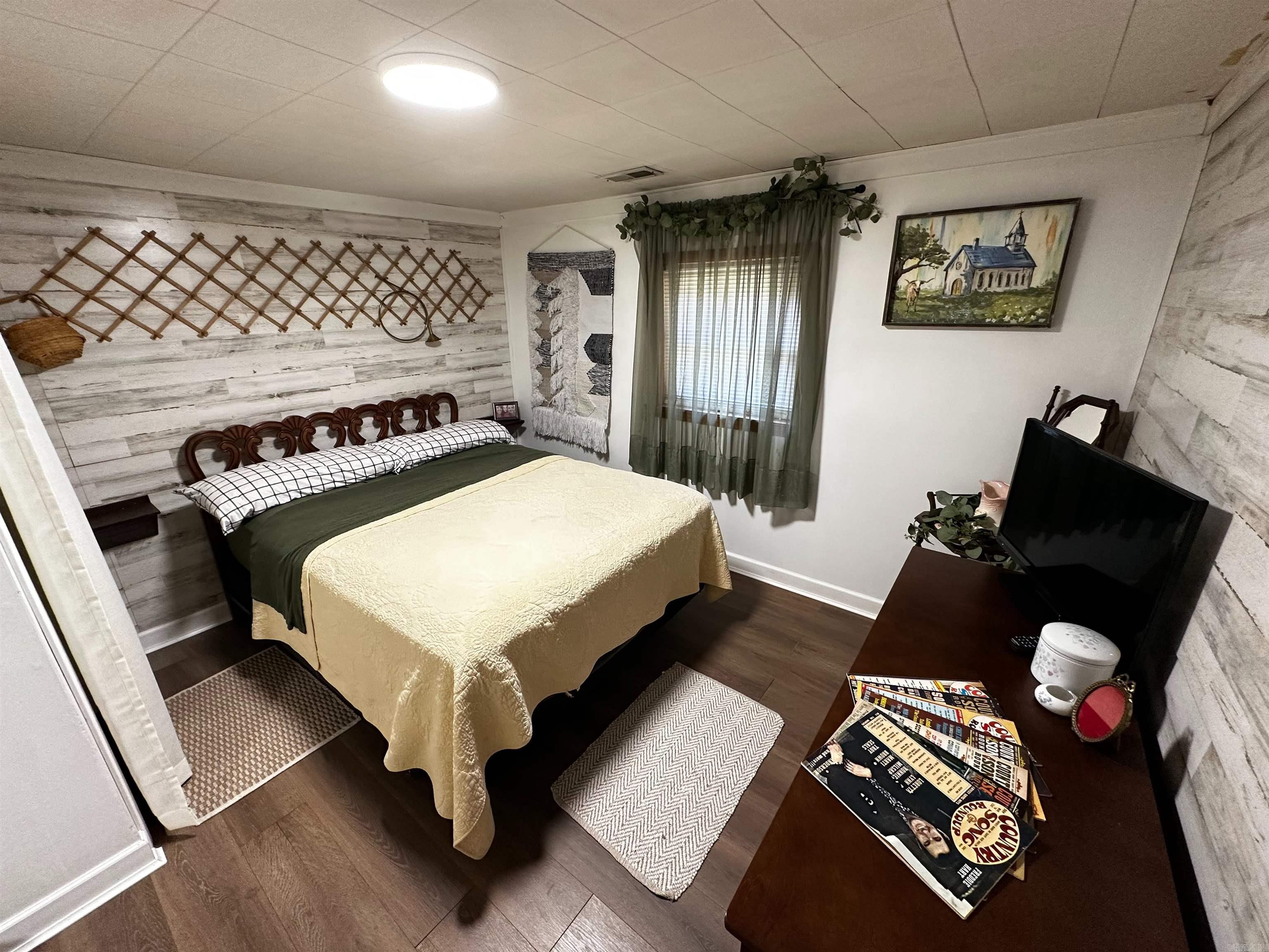 282 S Leasor  Fifty-Six, AR