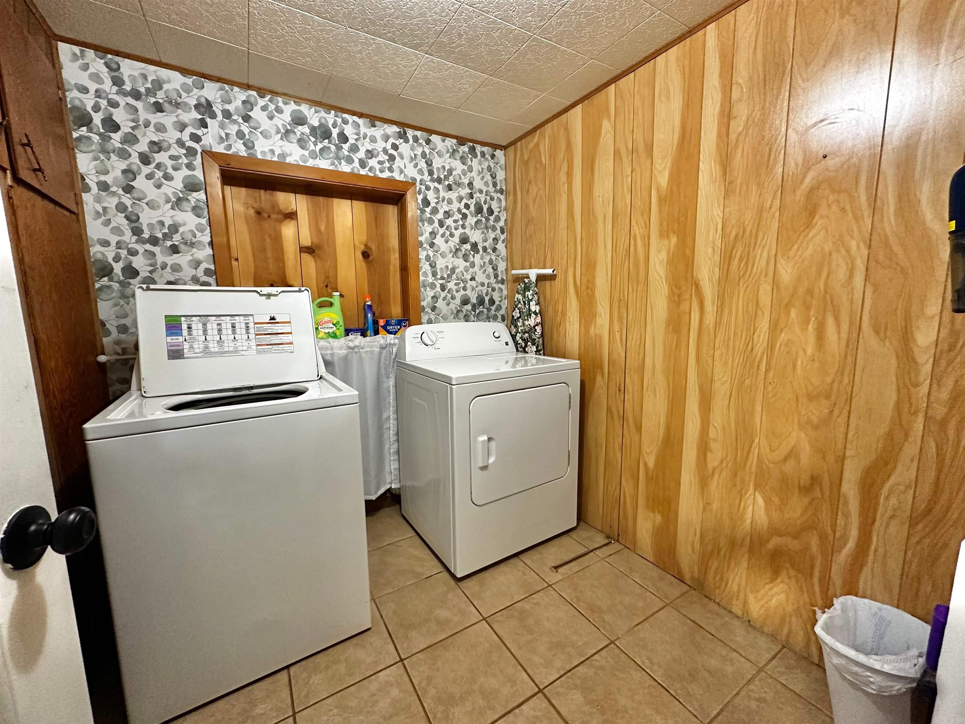 282 S Leasor  Fifty-Six, AR