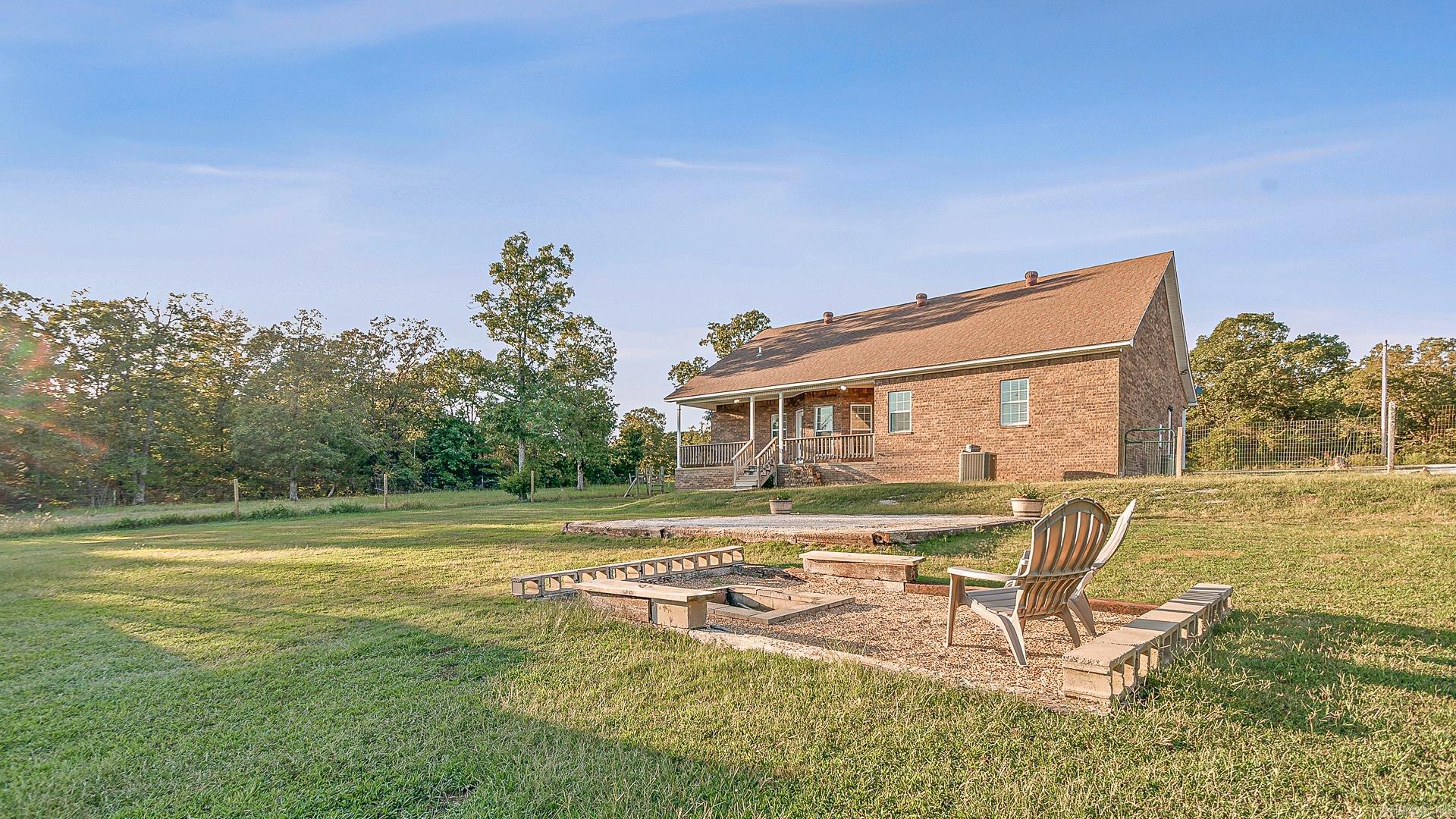 2135 Misenheimer  Mountain View, AR