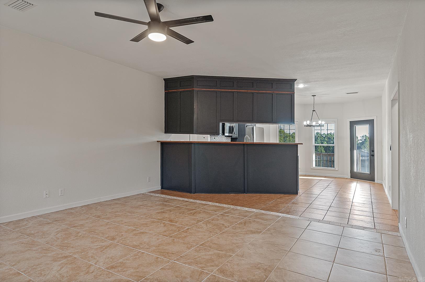 2135 Misenheimer  Mountain View, AR