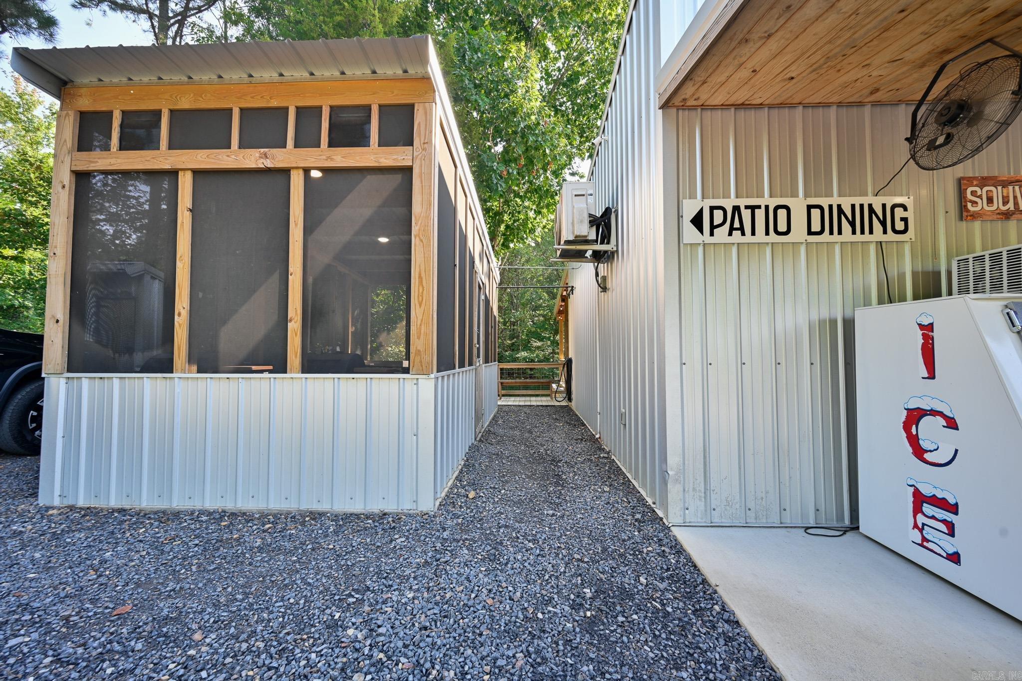 2467 Hwy 375 E  Mena, AR