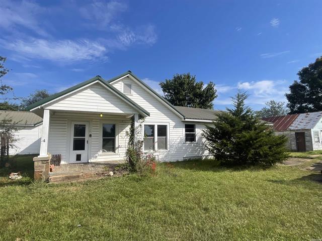 205  Jones  Belleville, AR