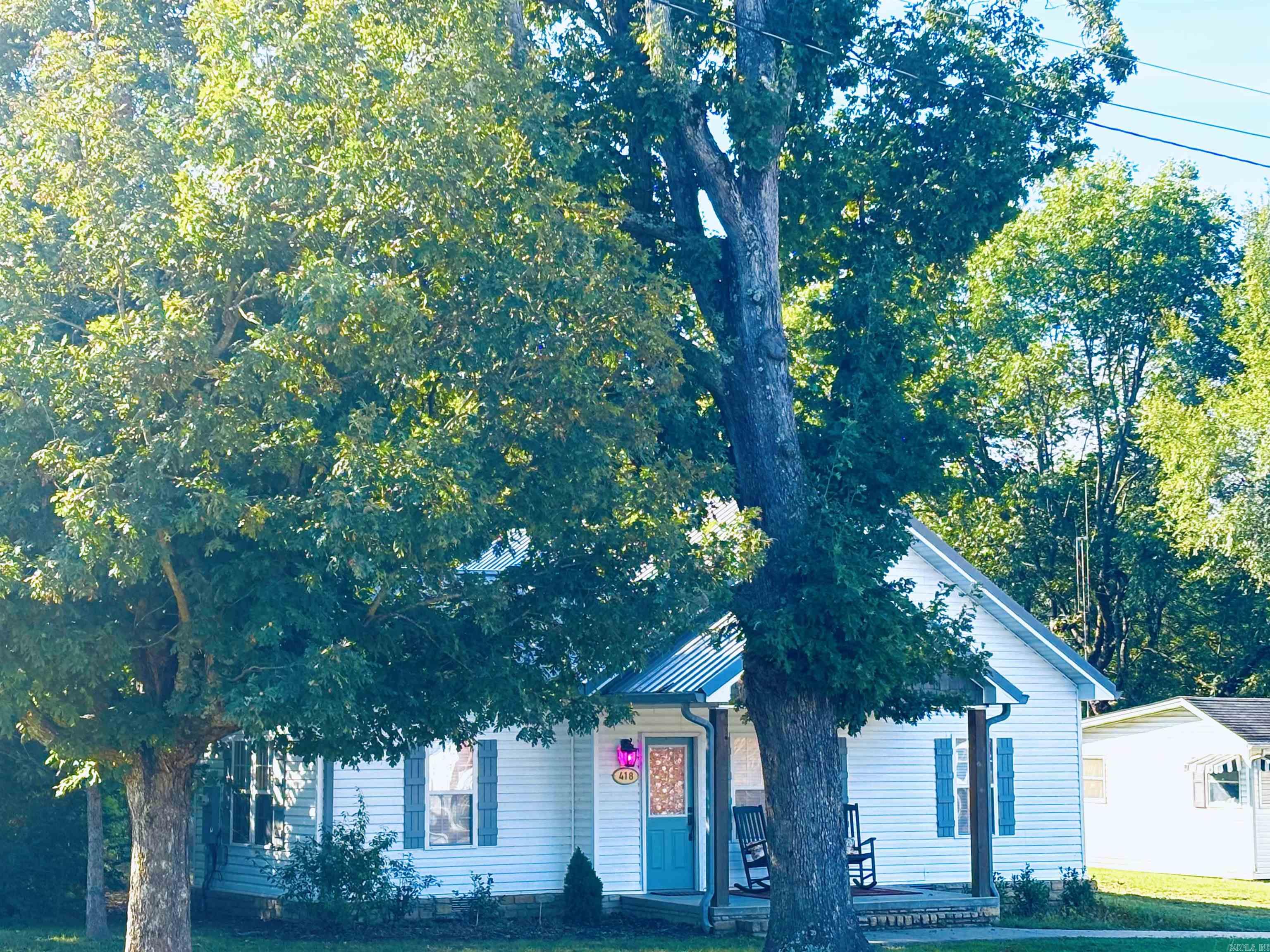 418 W Main Street