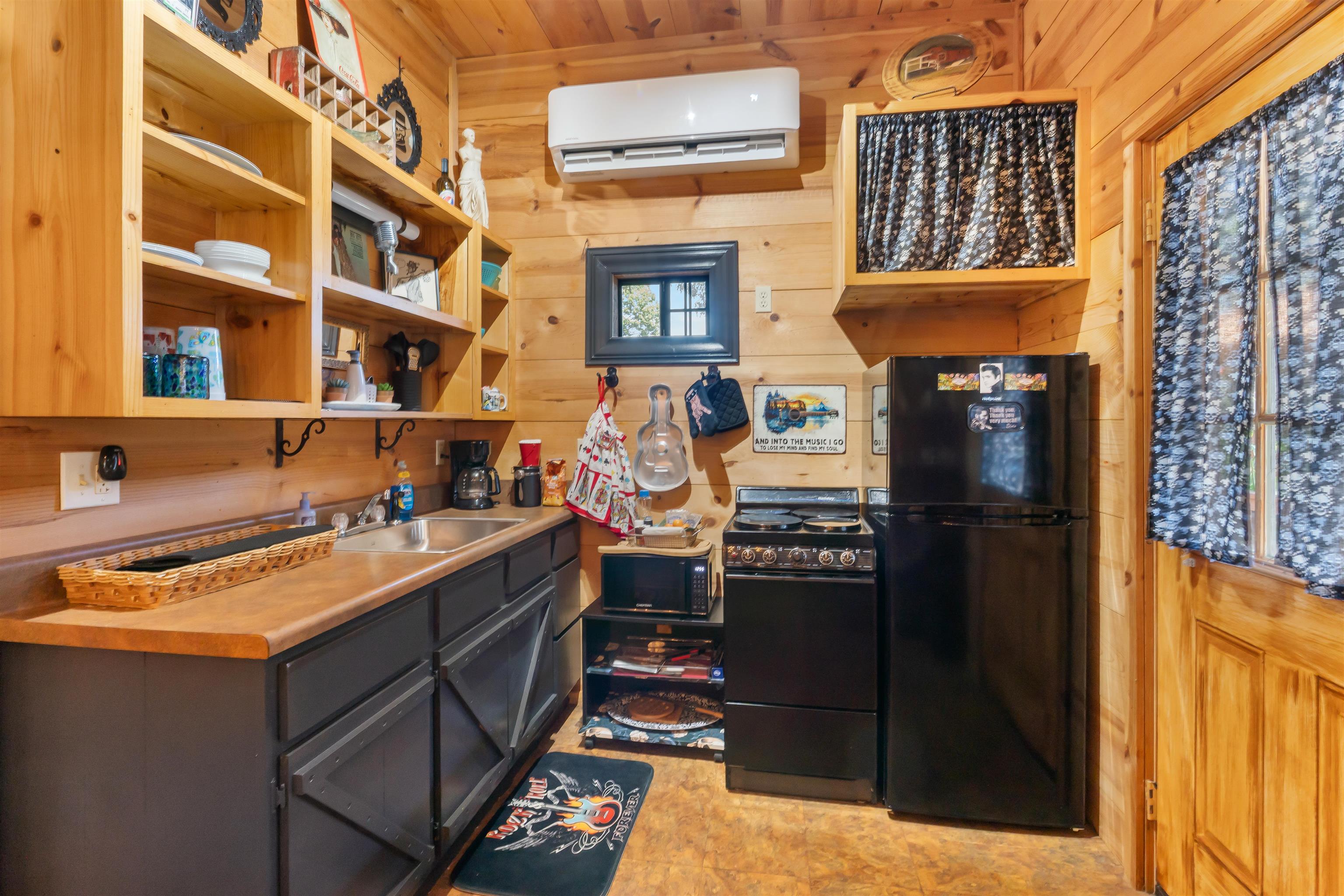 3481 Hwy 87  Mountain View, AR