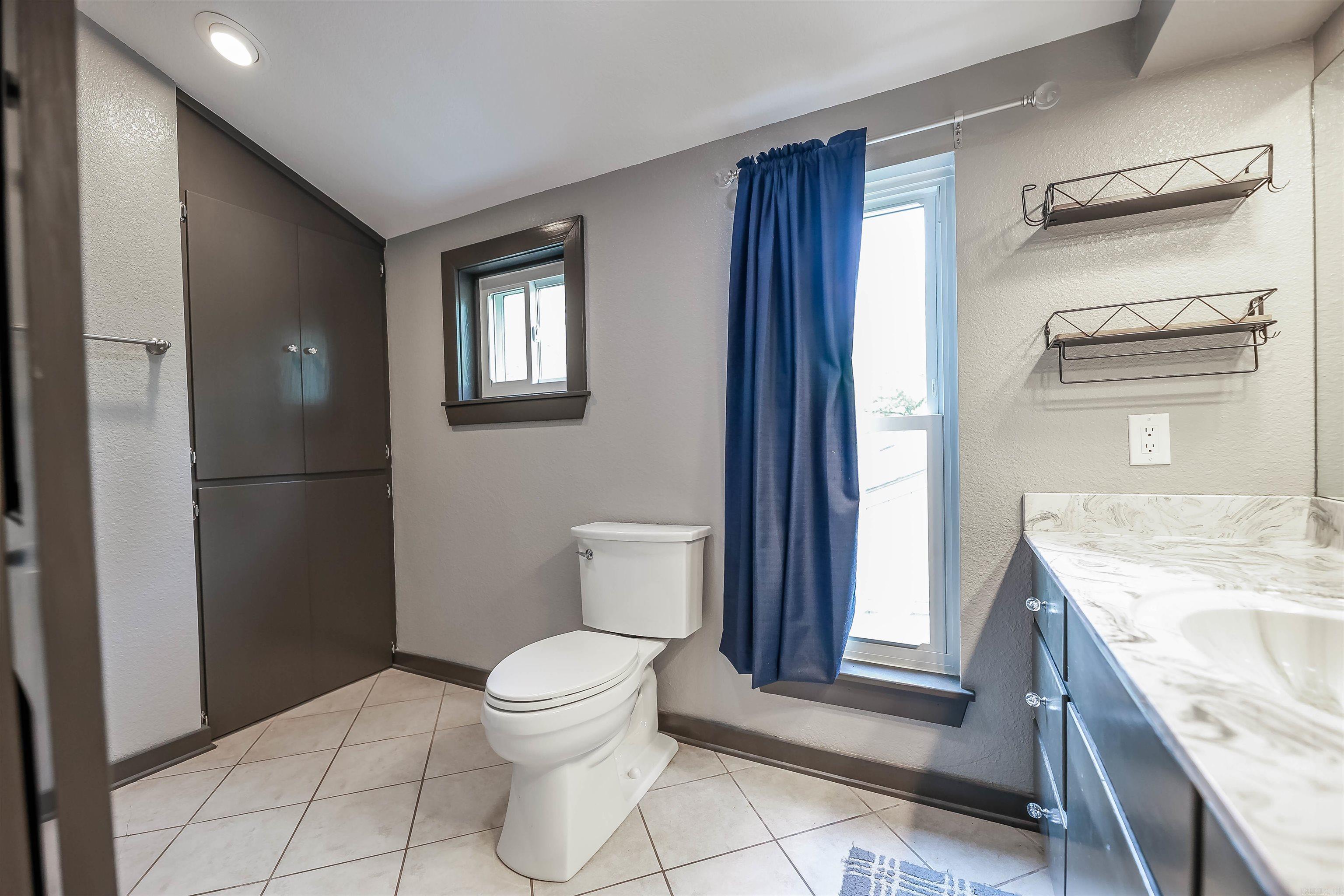 24 Chaffee Creek Trl  Camden, AR