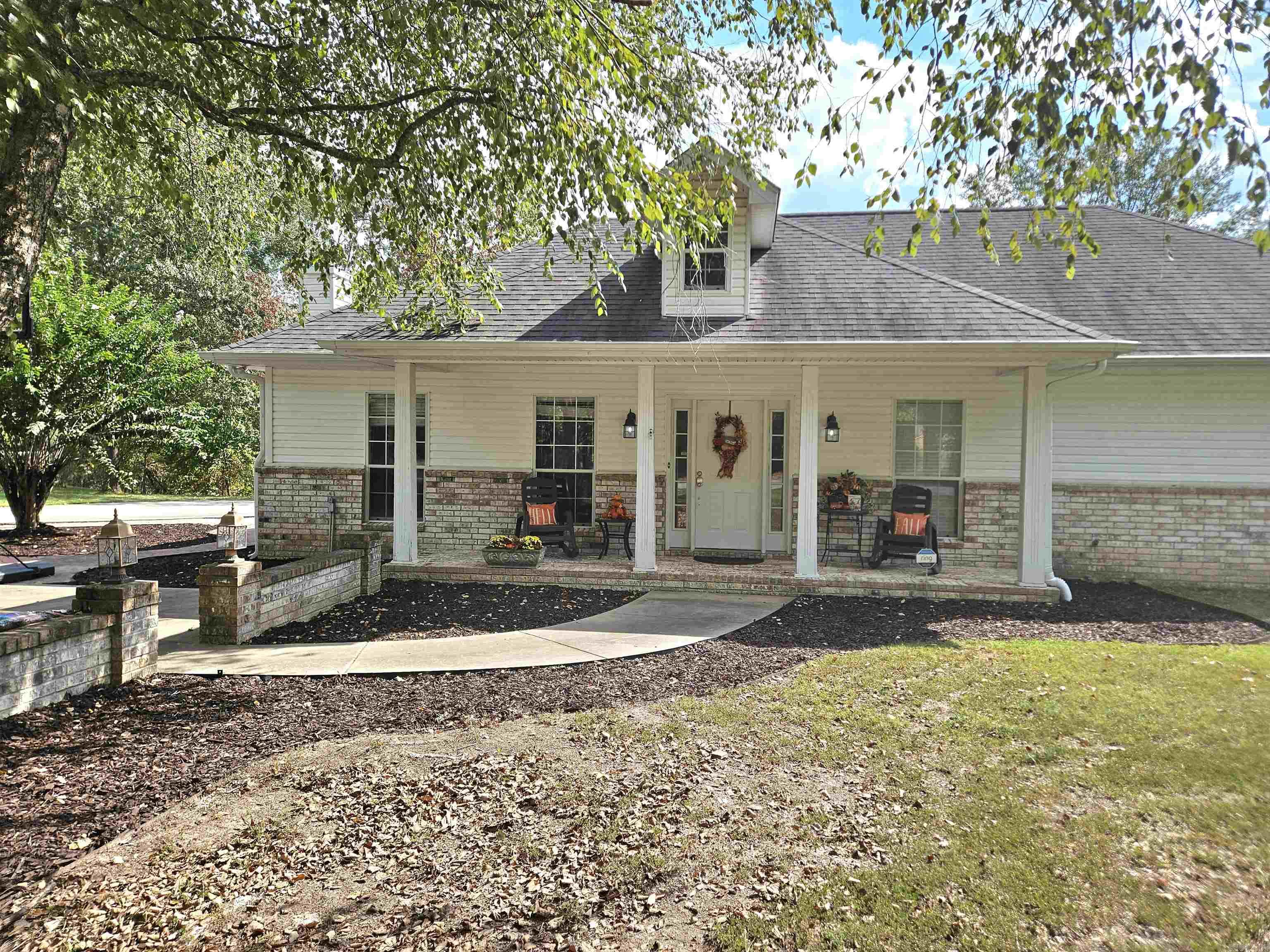 1018 W Holland Avenue