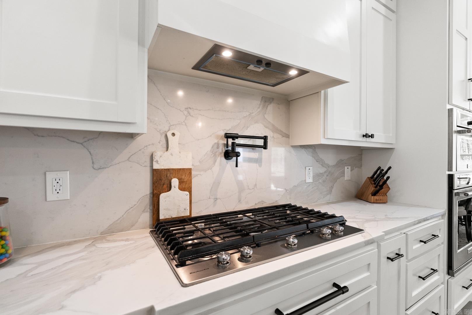 2505 Collins  Conway, AR