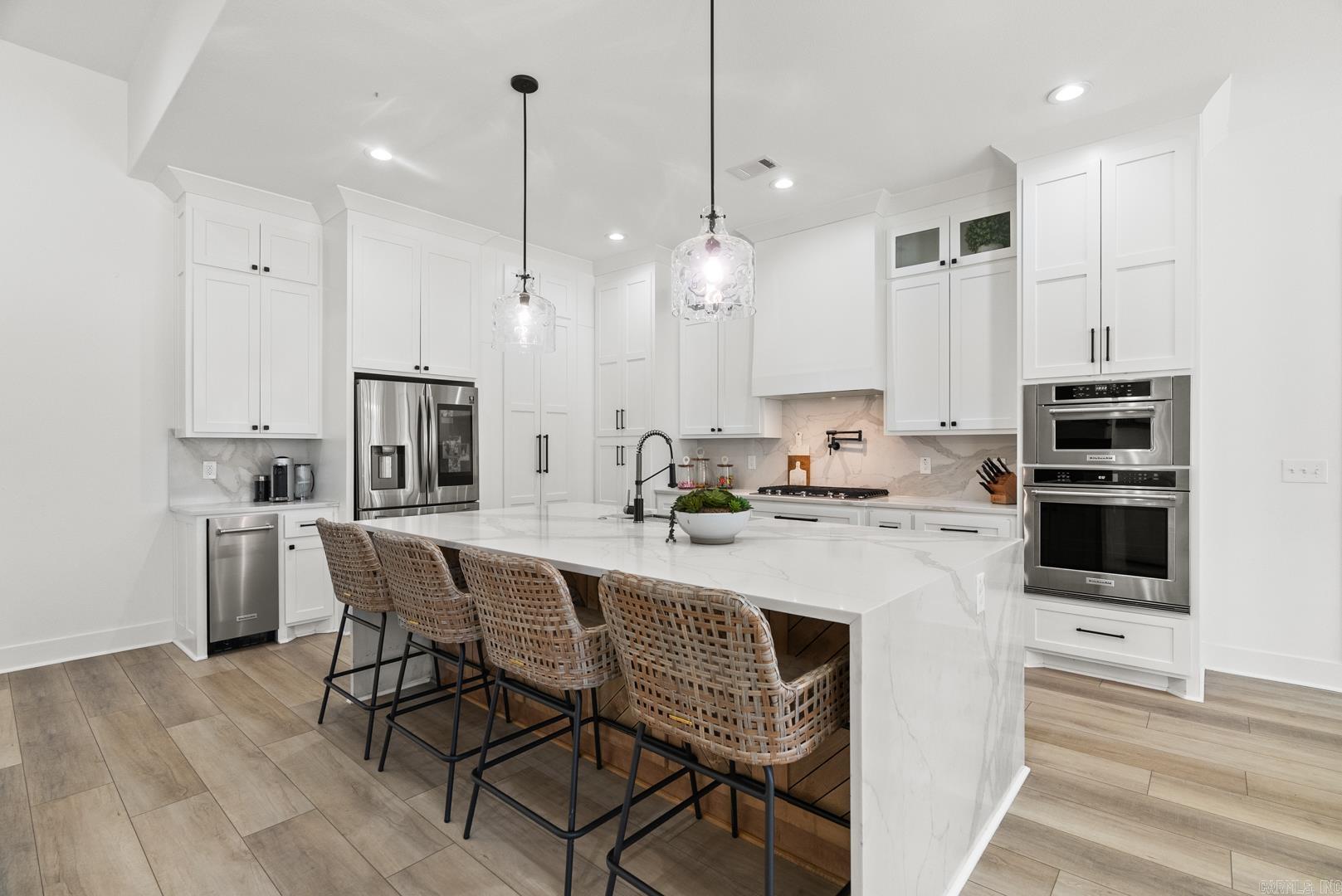 2505 Collins  Conway, AR