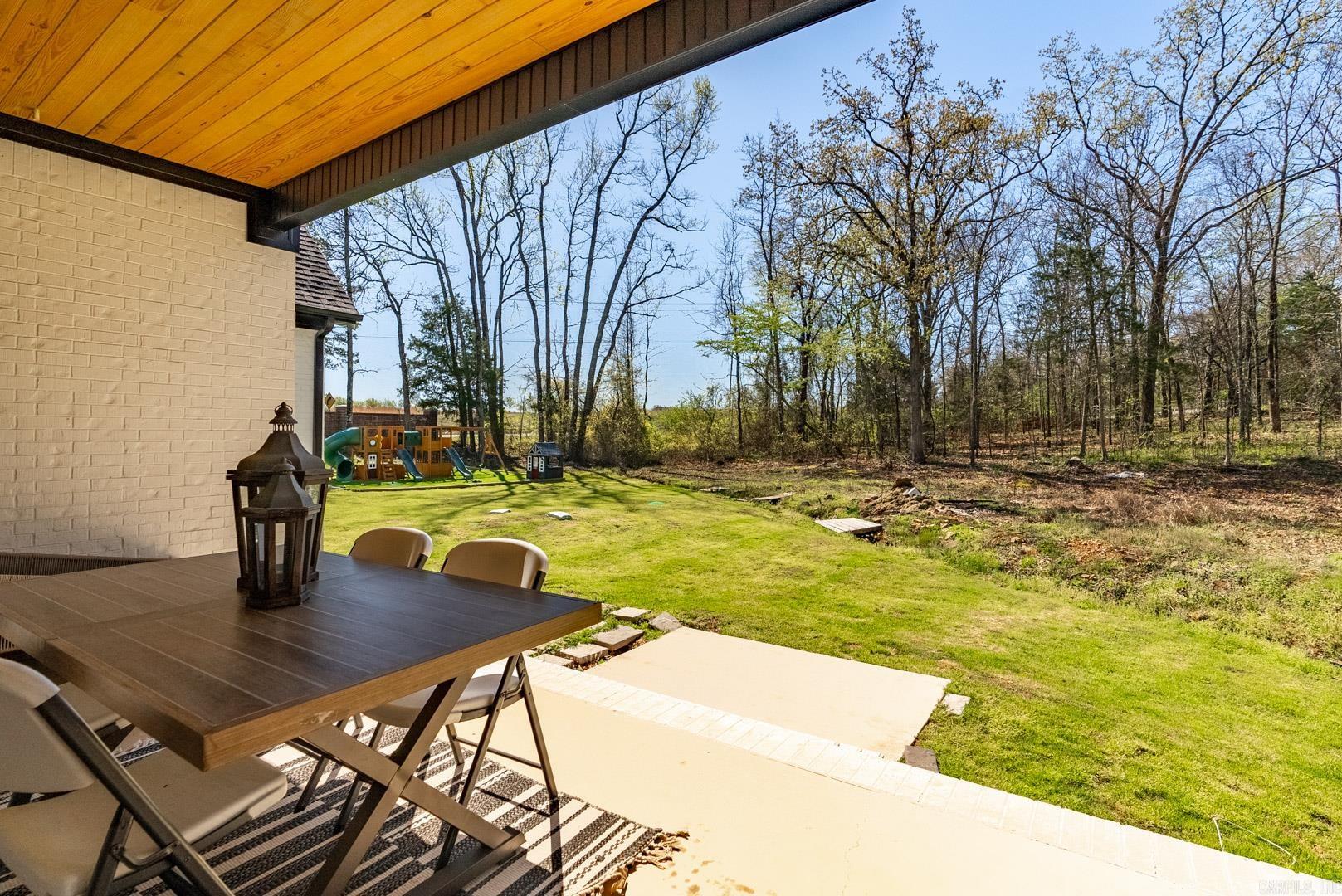 2505 Collins  Conway, AR