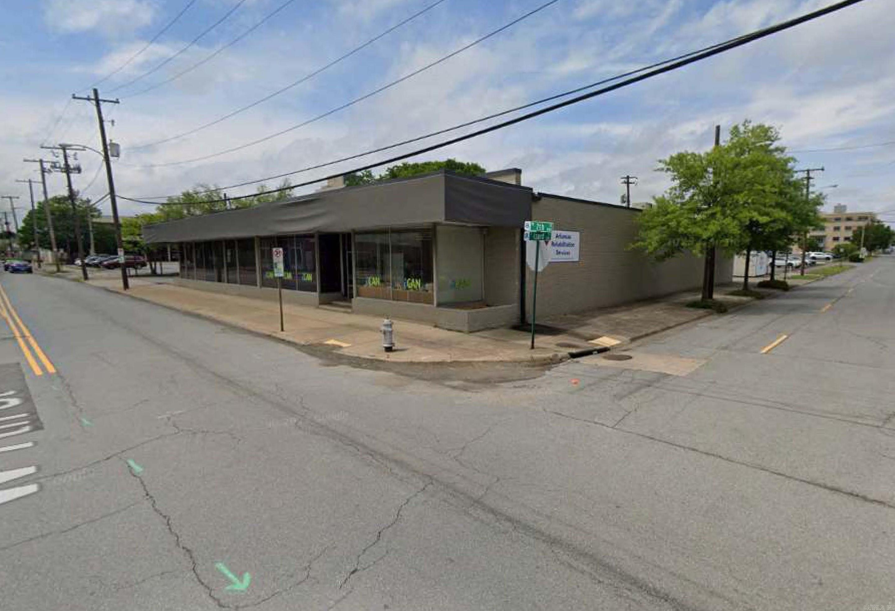 900 W 7th  Little Rock, AR