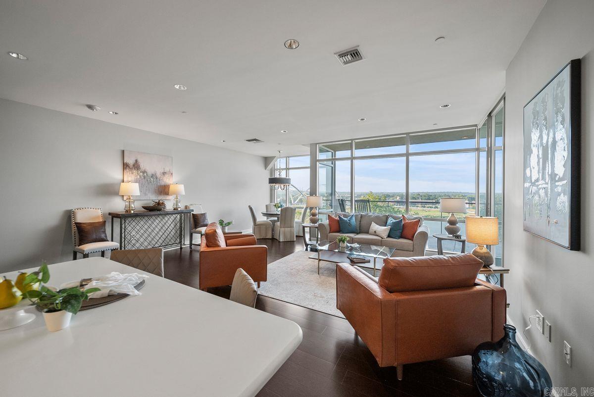 5 Statehouse Plaza 7B 7B Little Rock, AR