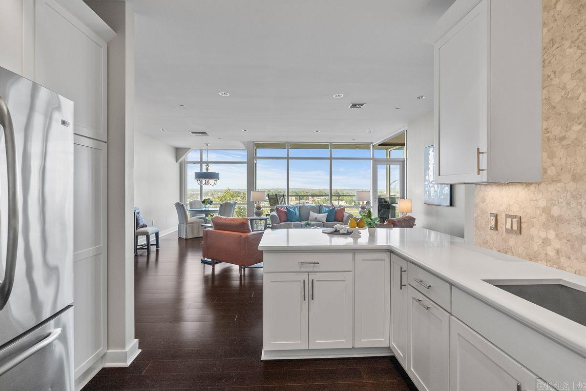 5 Statehouse Plaza 7B 7B Little Rock, AR