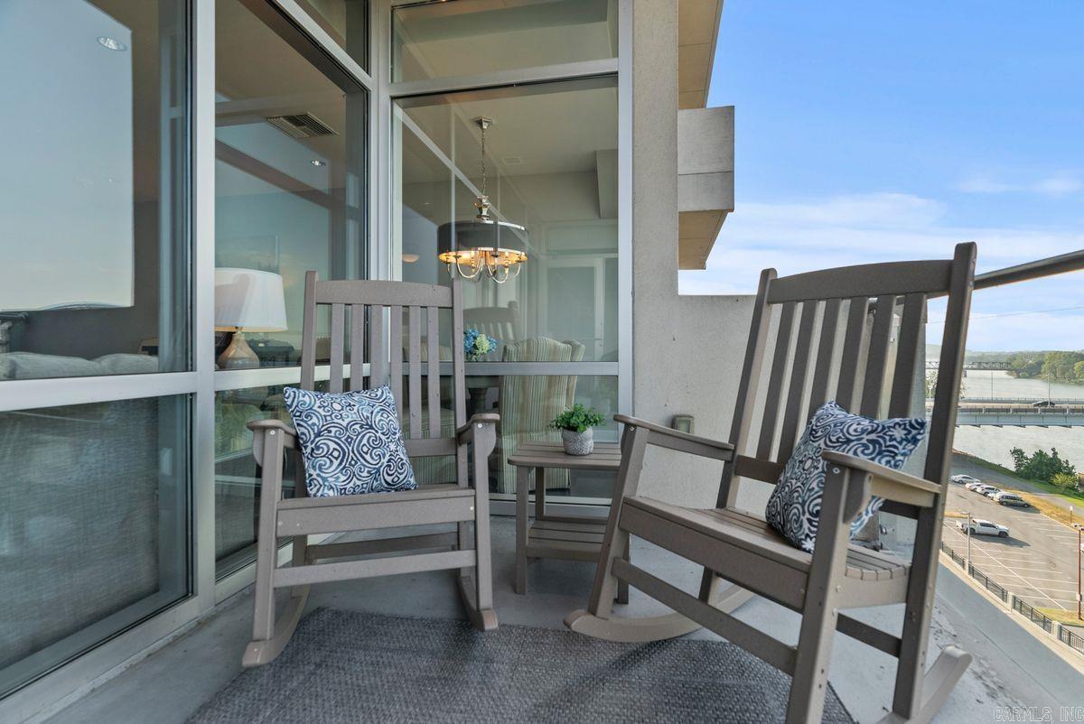 5 Statehouse Plaza 7B 7B Little Rock, AR