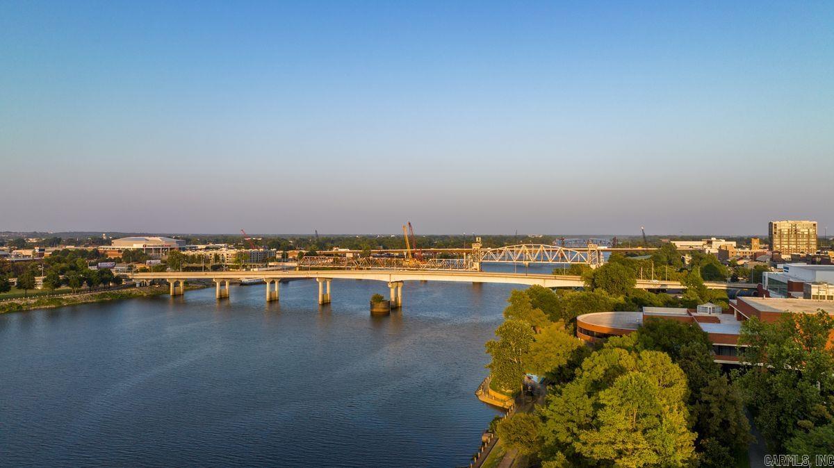 5 Statehouse Plaza 7B 7B Little Rock, AR