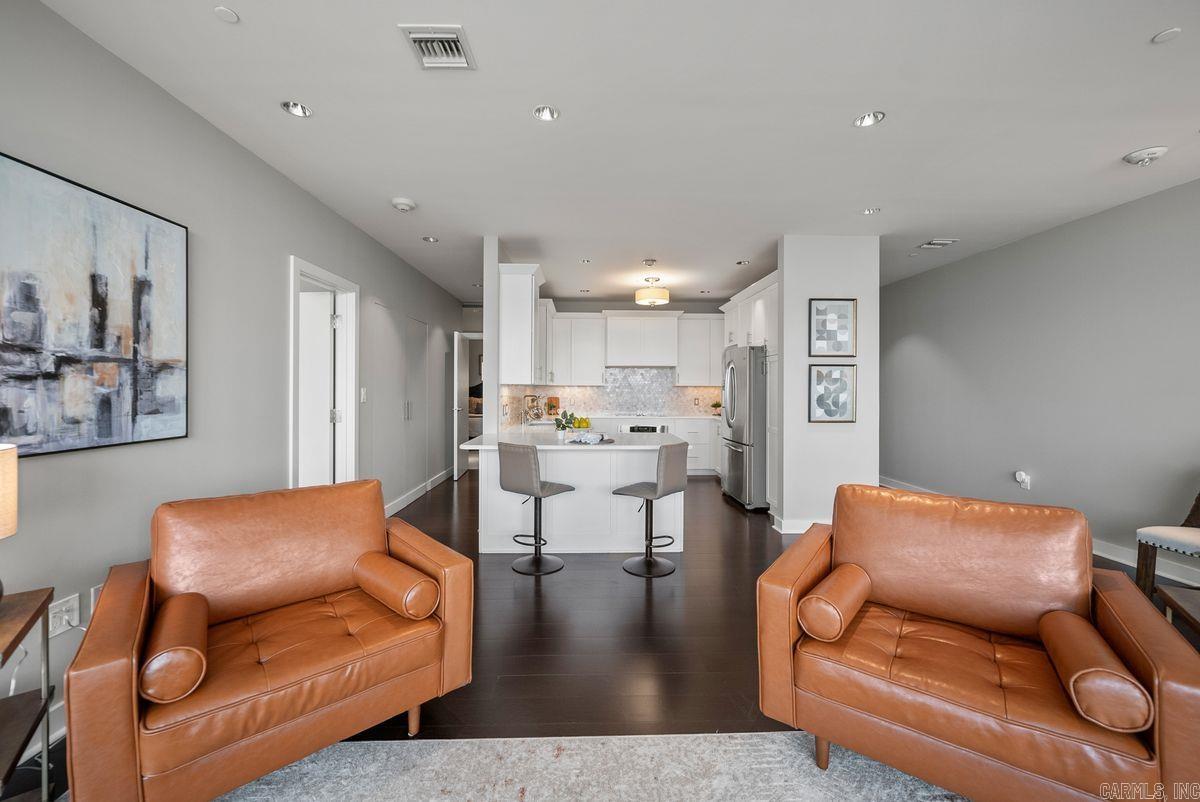 5 Statehouse Plaza 7B 7B Little Rock, AR