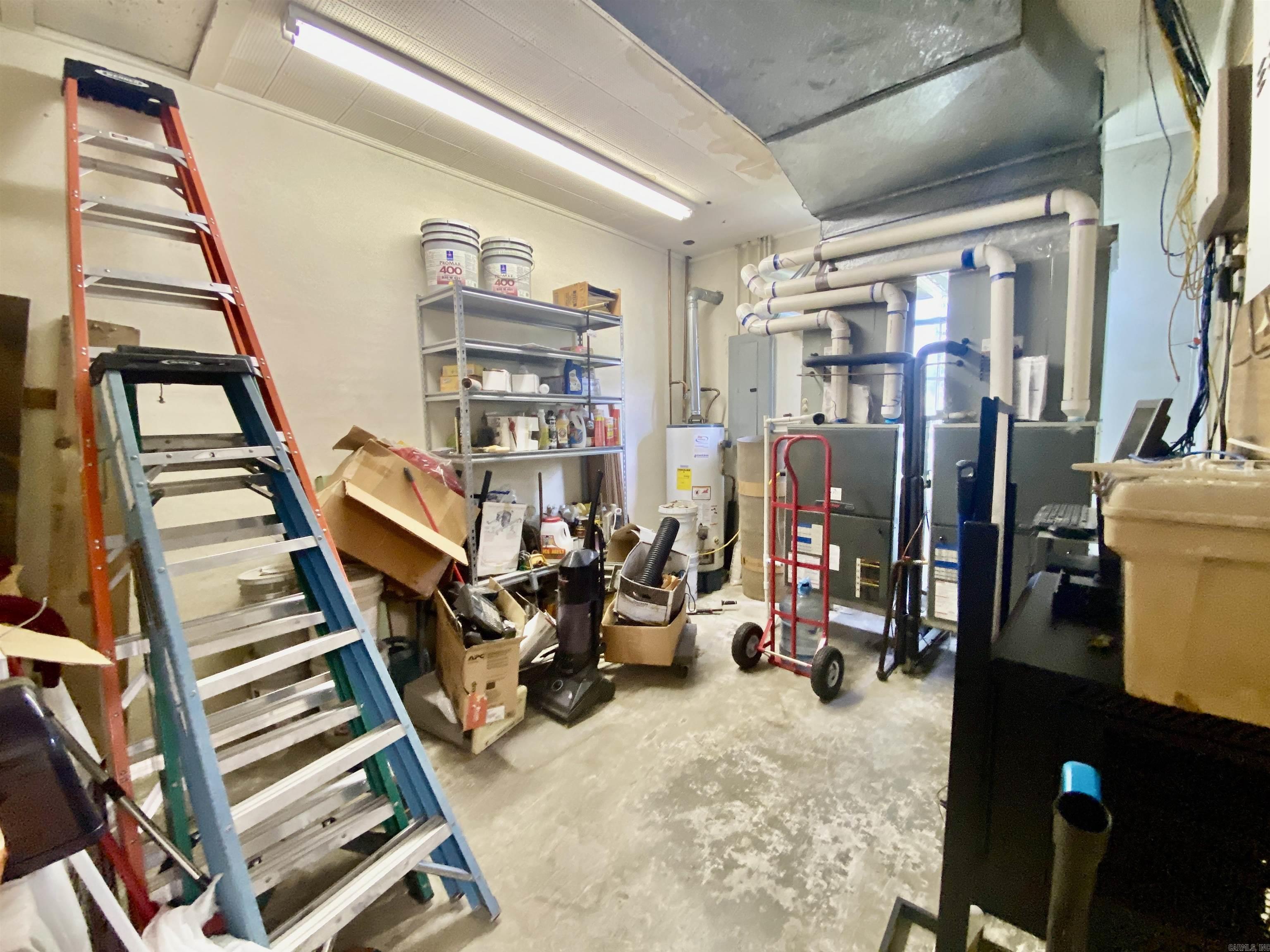 104 N Main  Malvern, AR