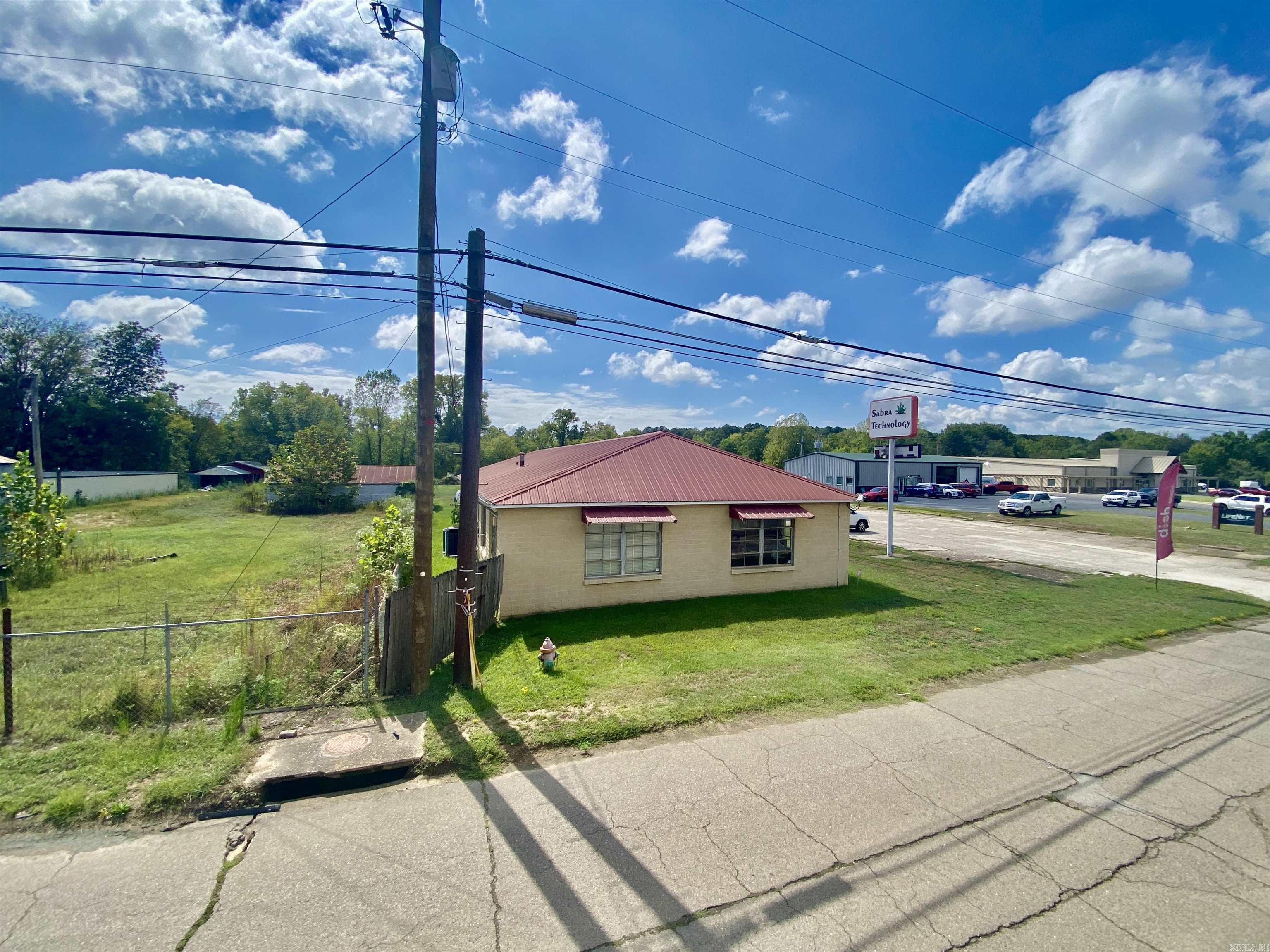 104 N Main  Malvern, AR