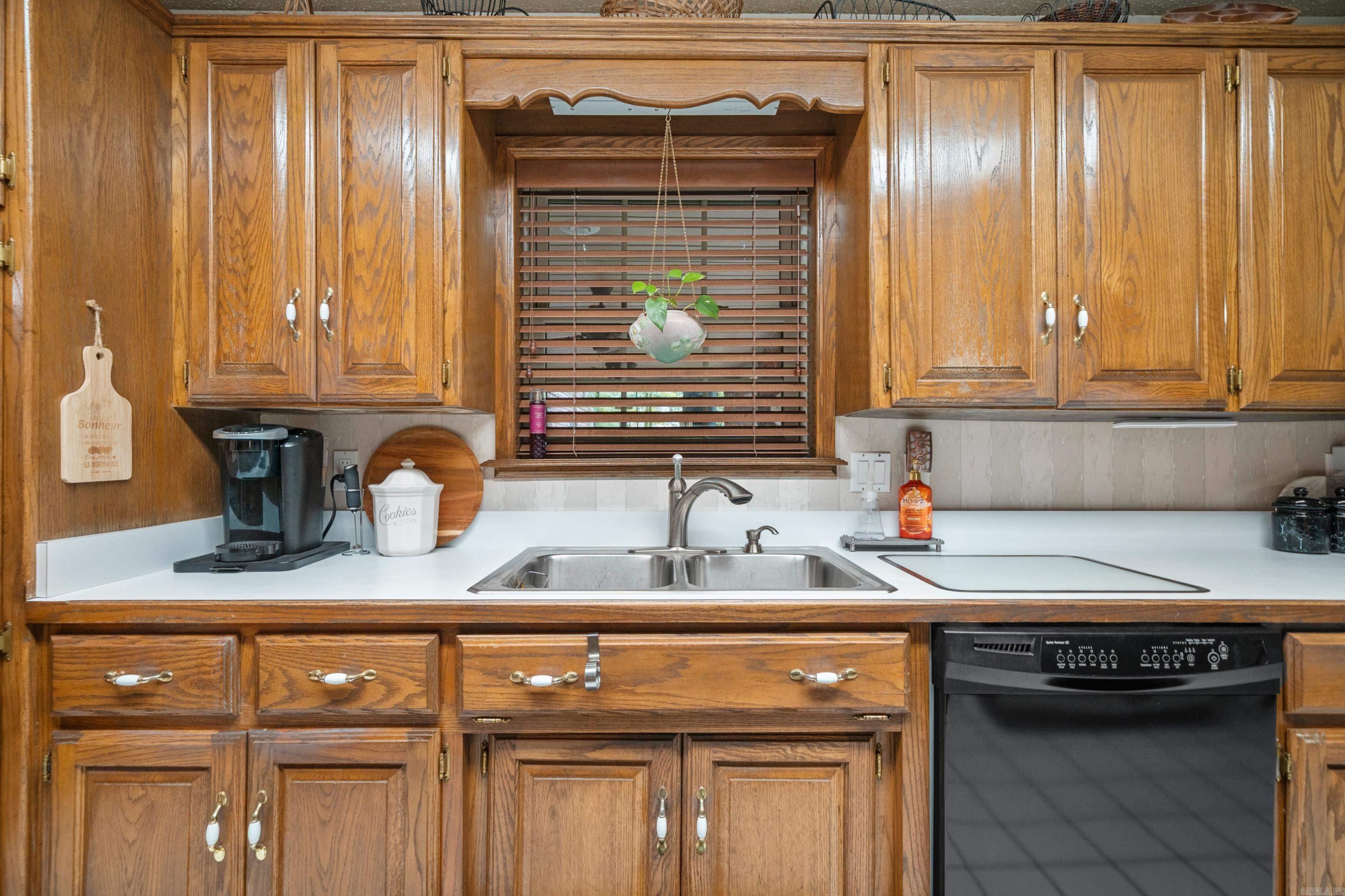 1194 Marion Anderson  Hot Springs, AR