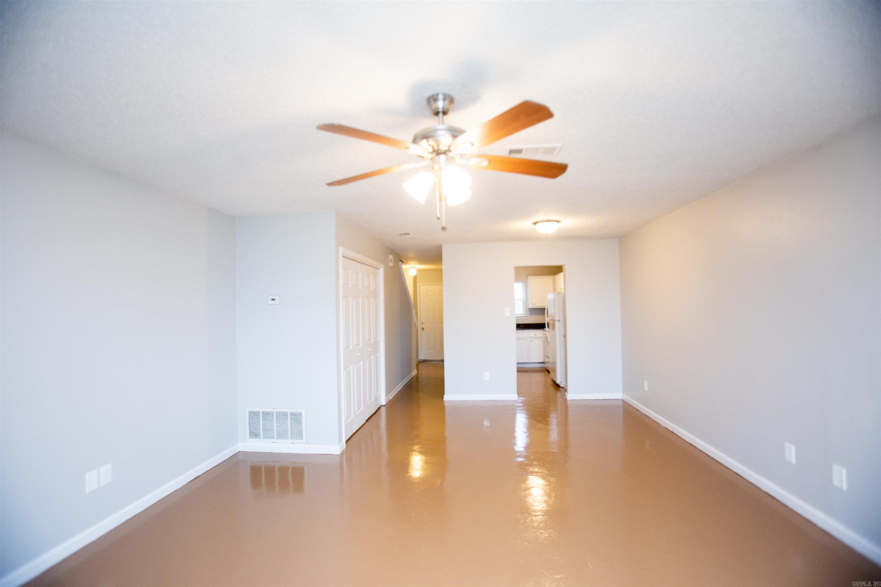 9-12 Edgehill  Maumelle, AR