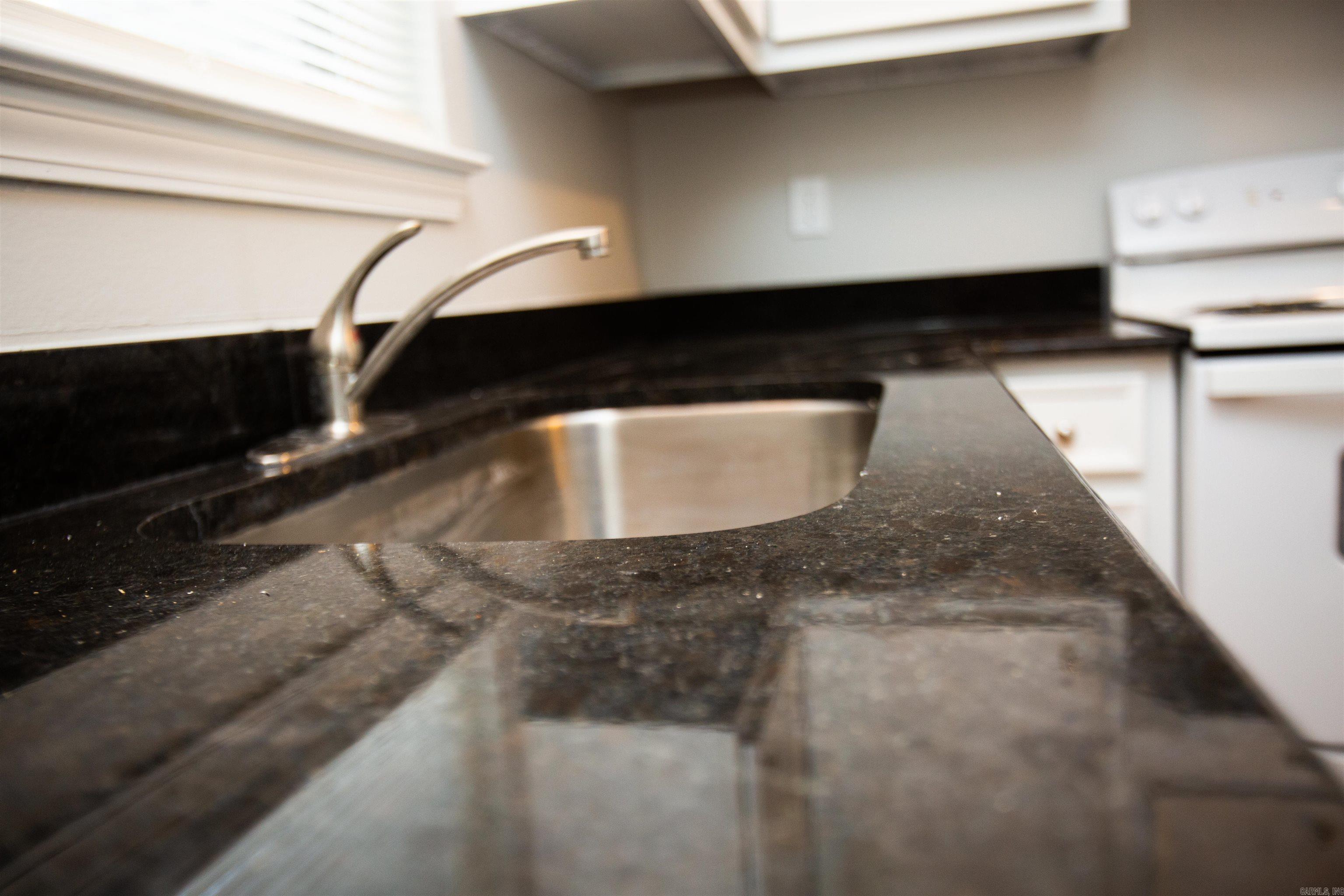 9-12 Edgehill  Maumelle, AR