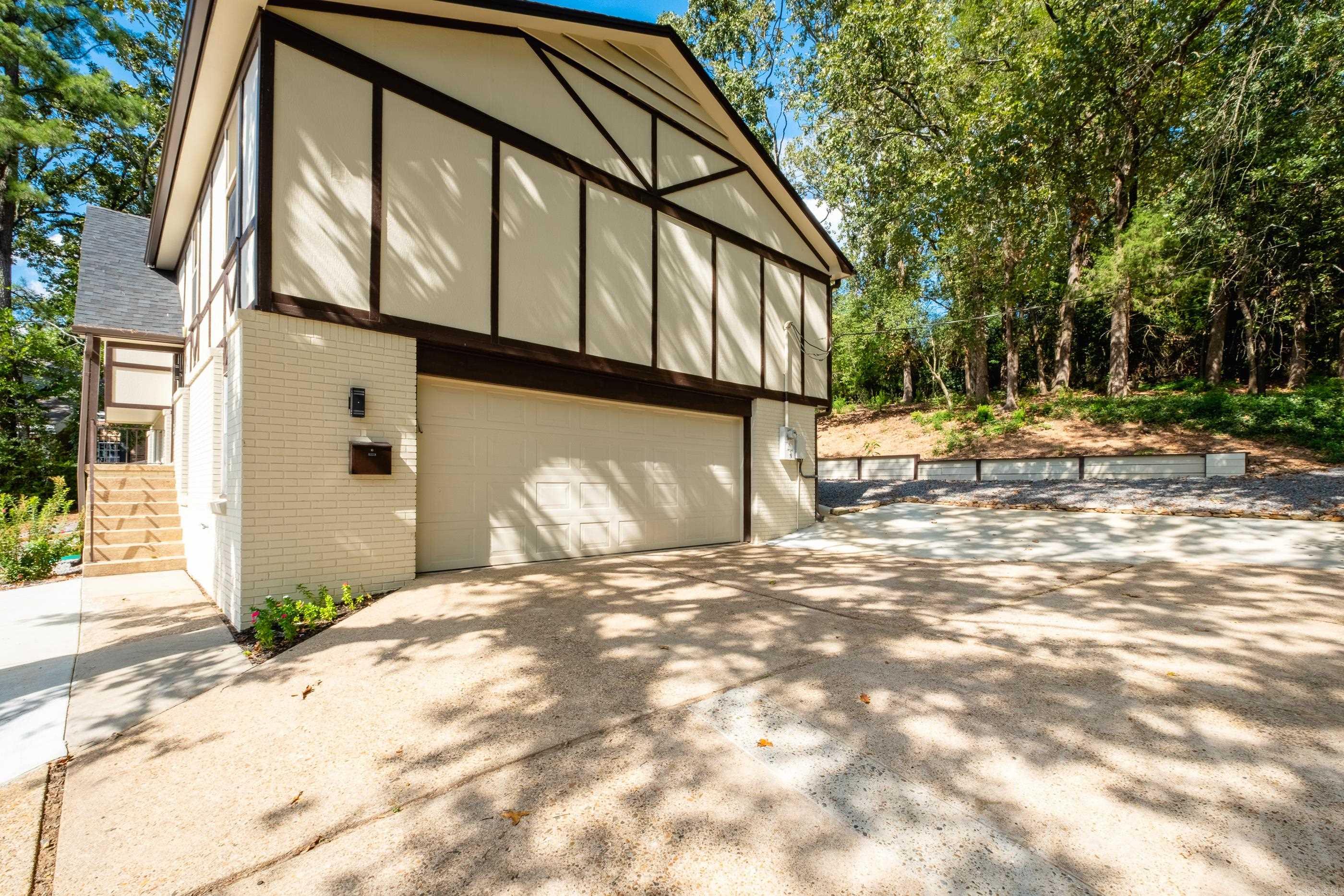 9 Brookfield  Little Rock, AR