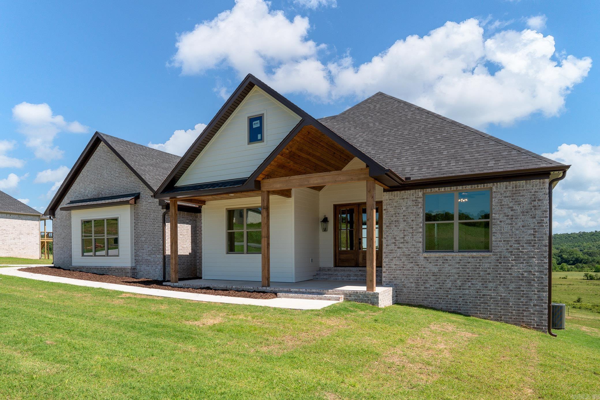 268 Castleberry Road  Greenbrier, AR