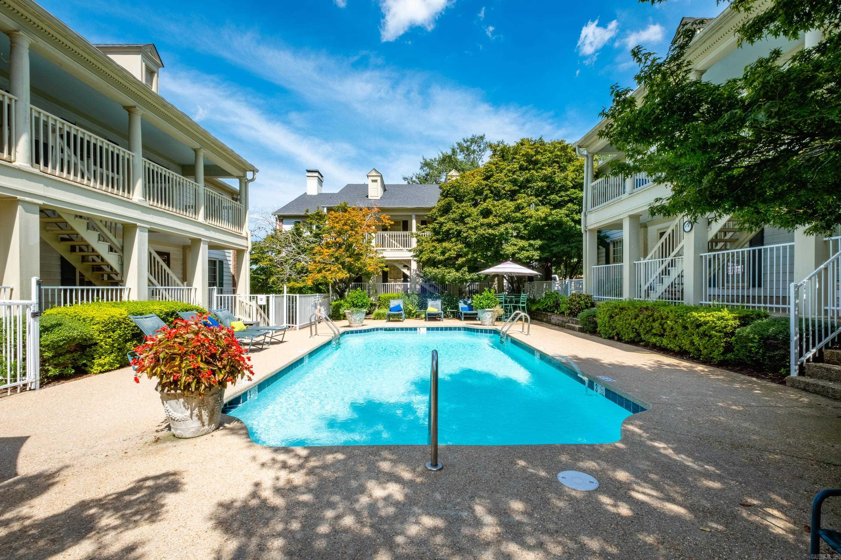 416 N Pierce #27