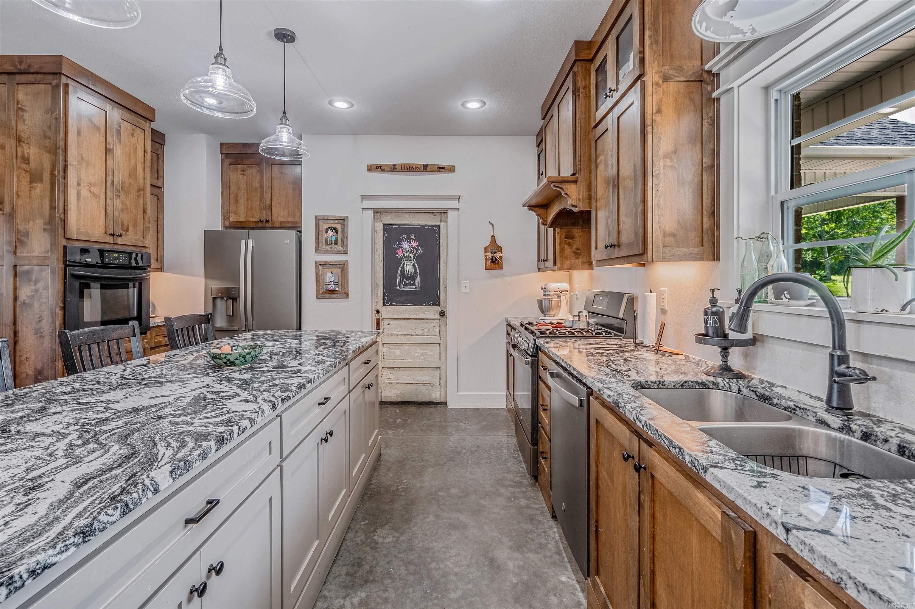 308 N Hwy 167  Bald Knob, AR