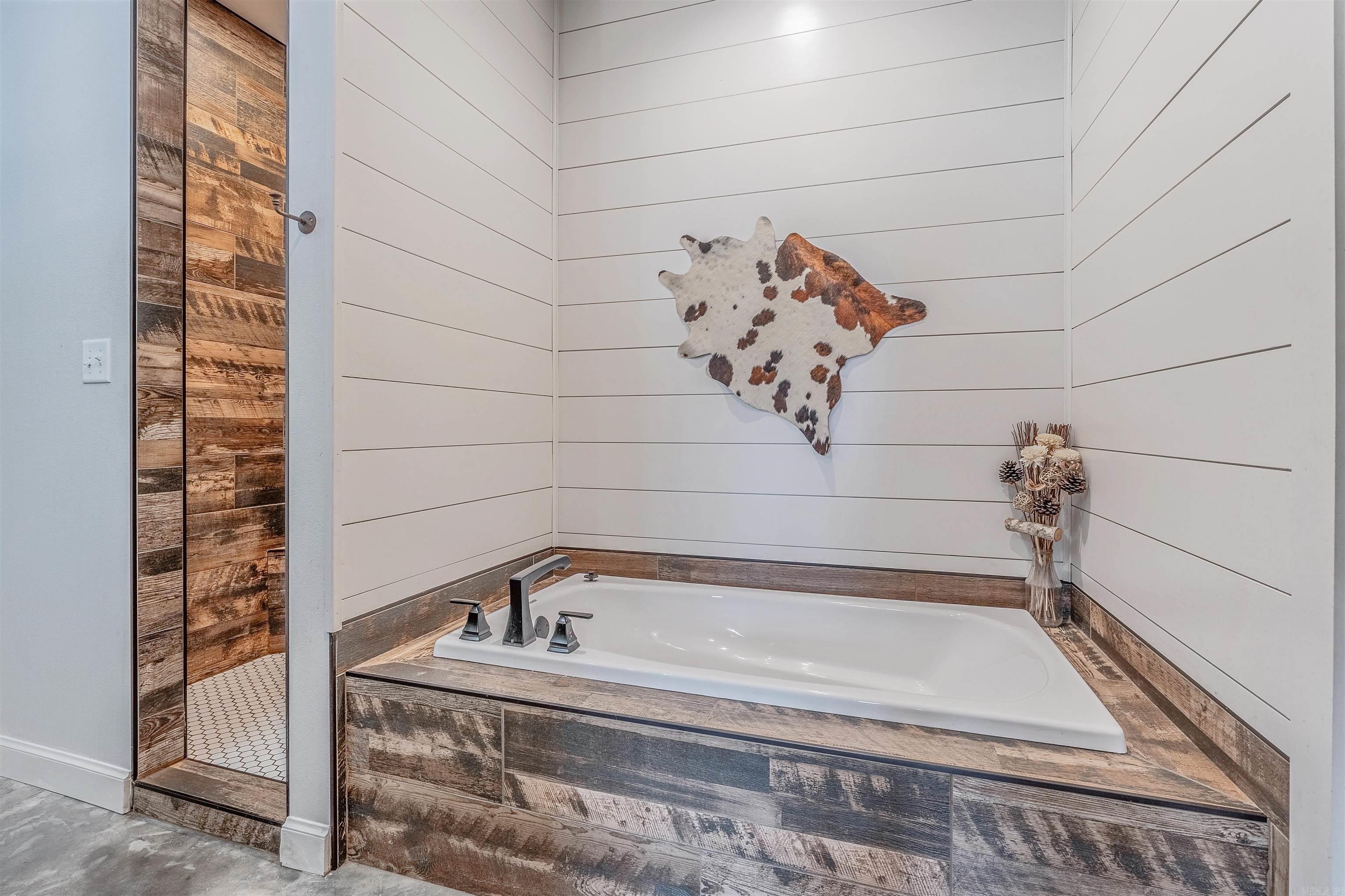 308 N Hwy 167  Bald Knob, AR