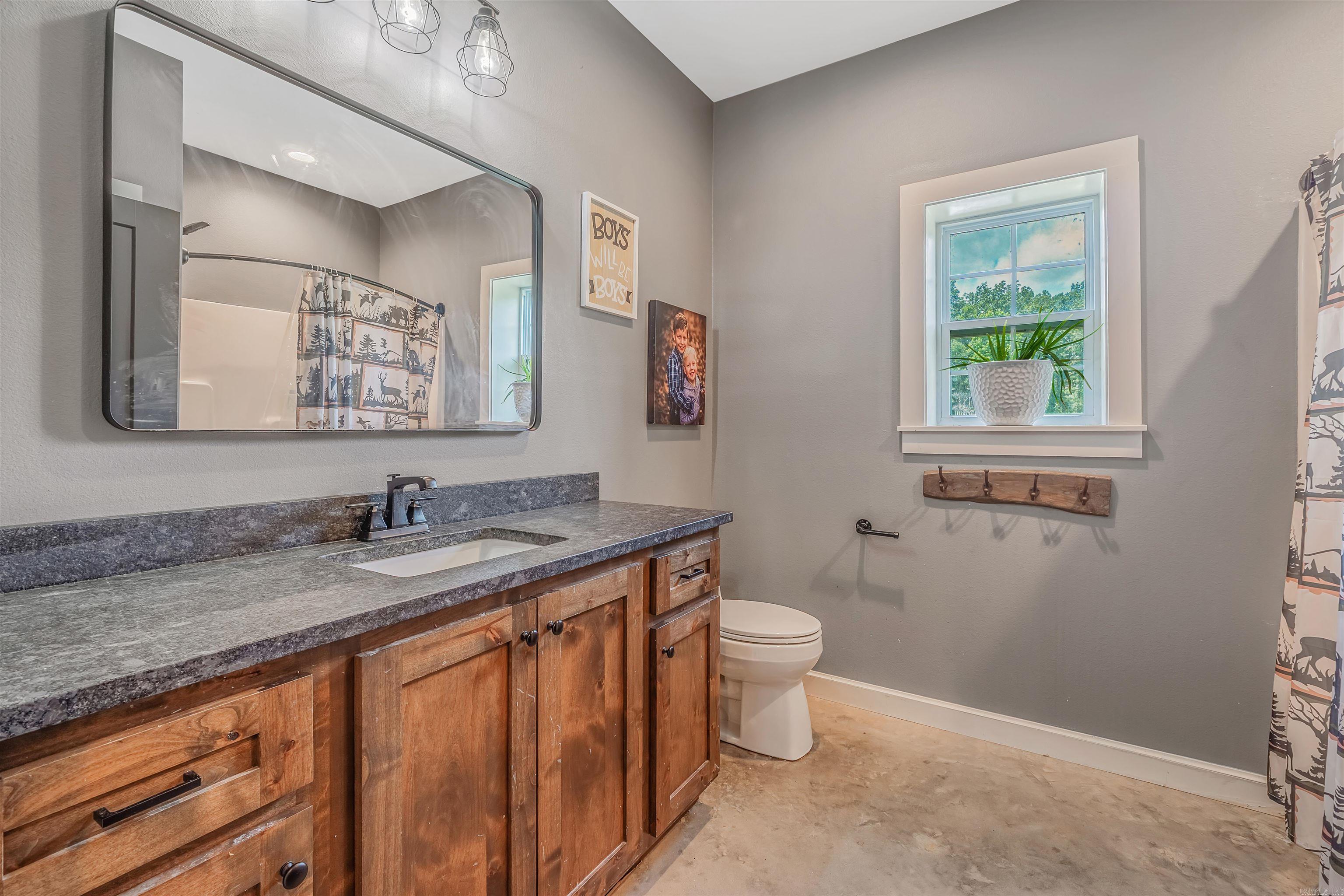 308 N Hwy 167  Bald Knob, AR