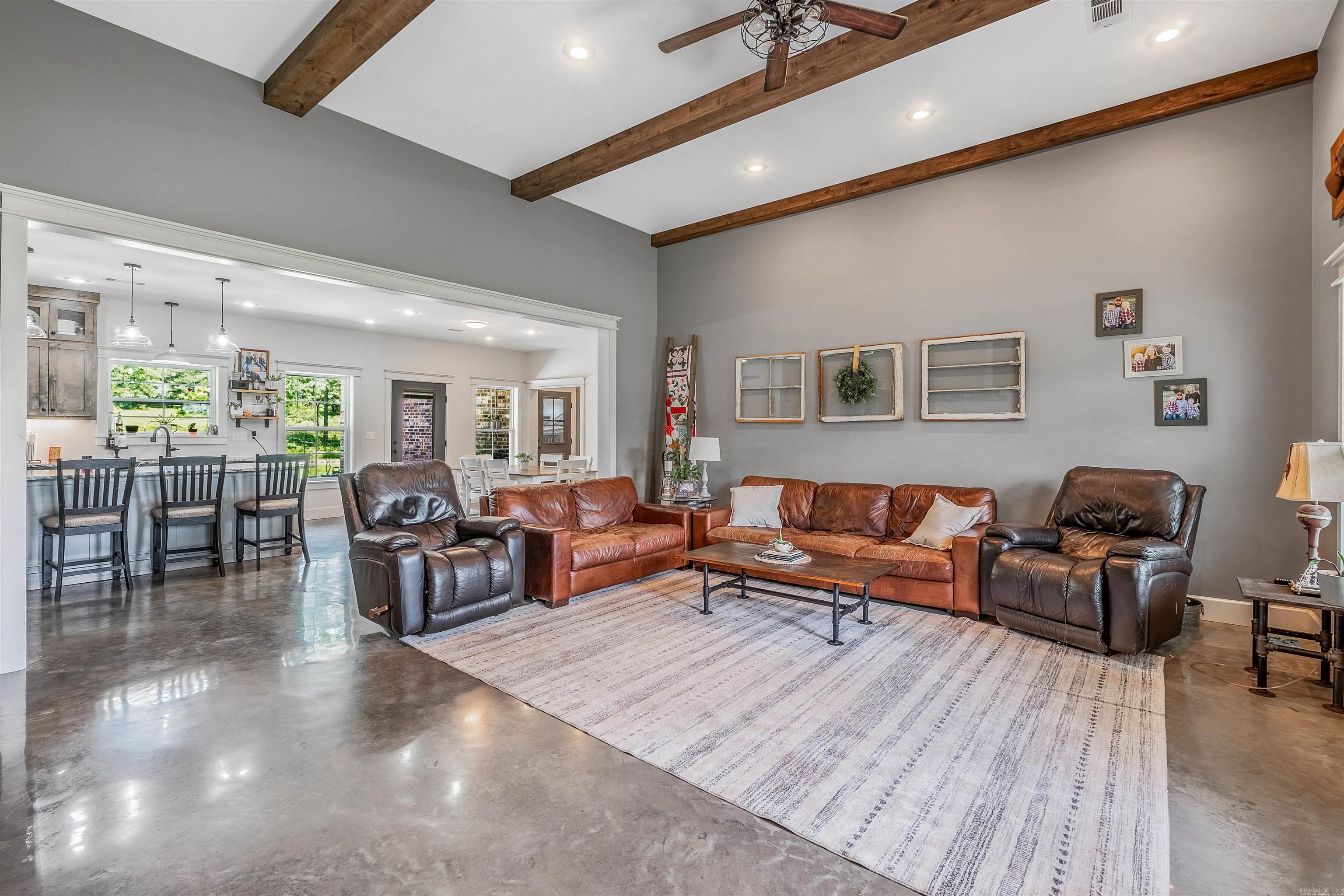 308 N Hwy 167  Bald Knob, AR