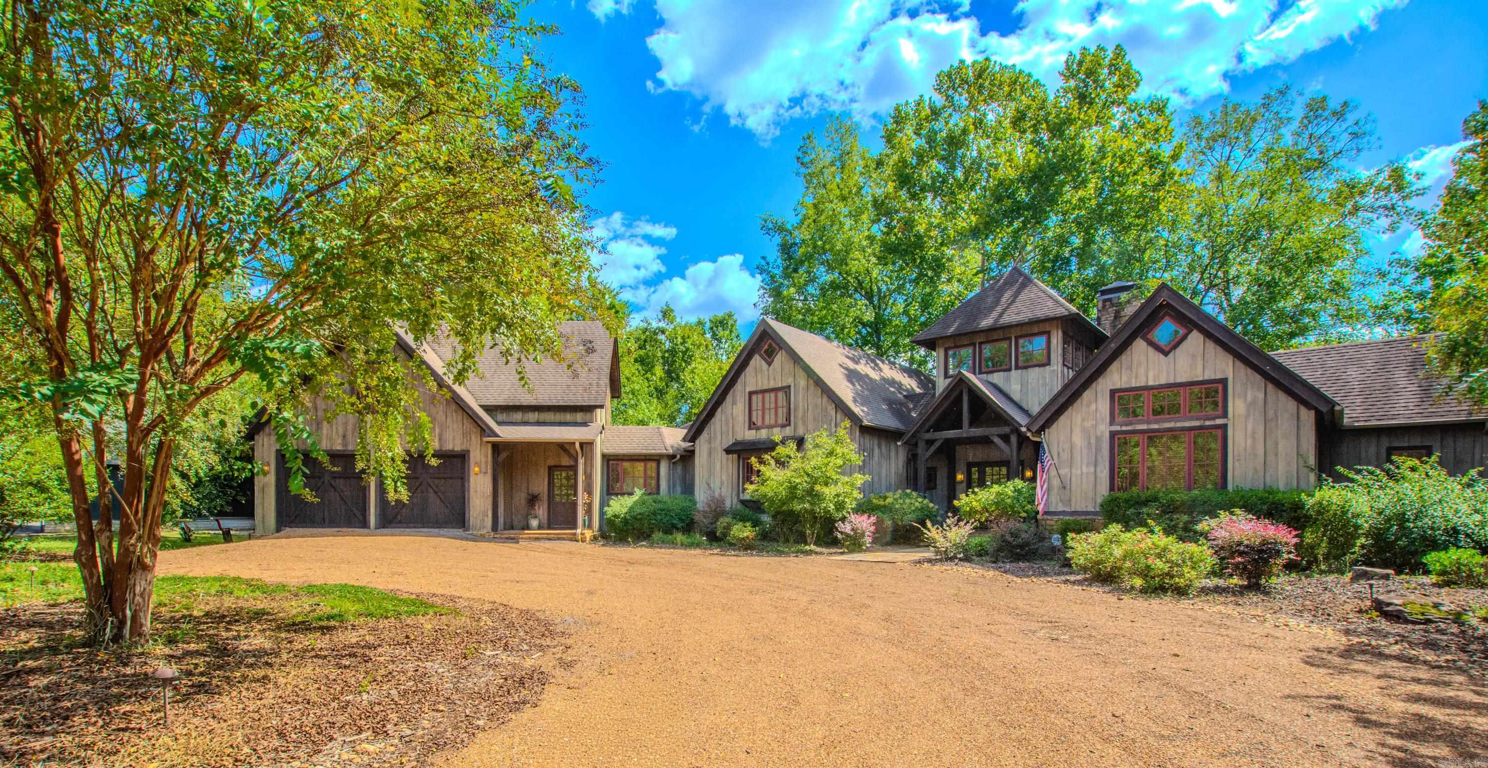 290 Primrose Creek