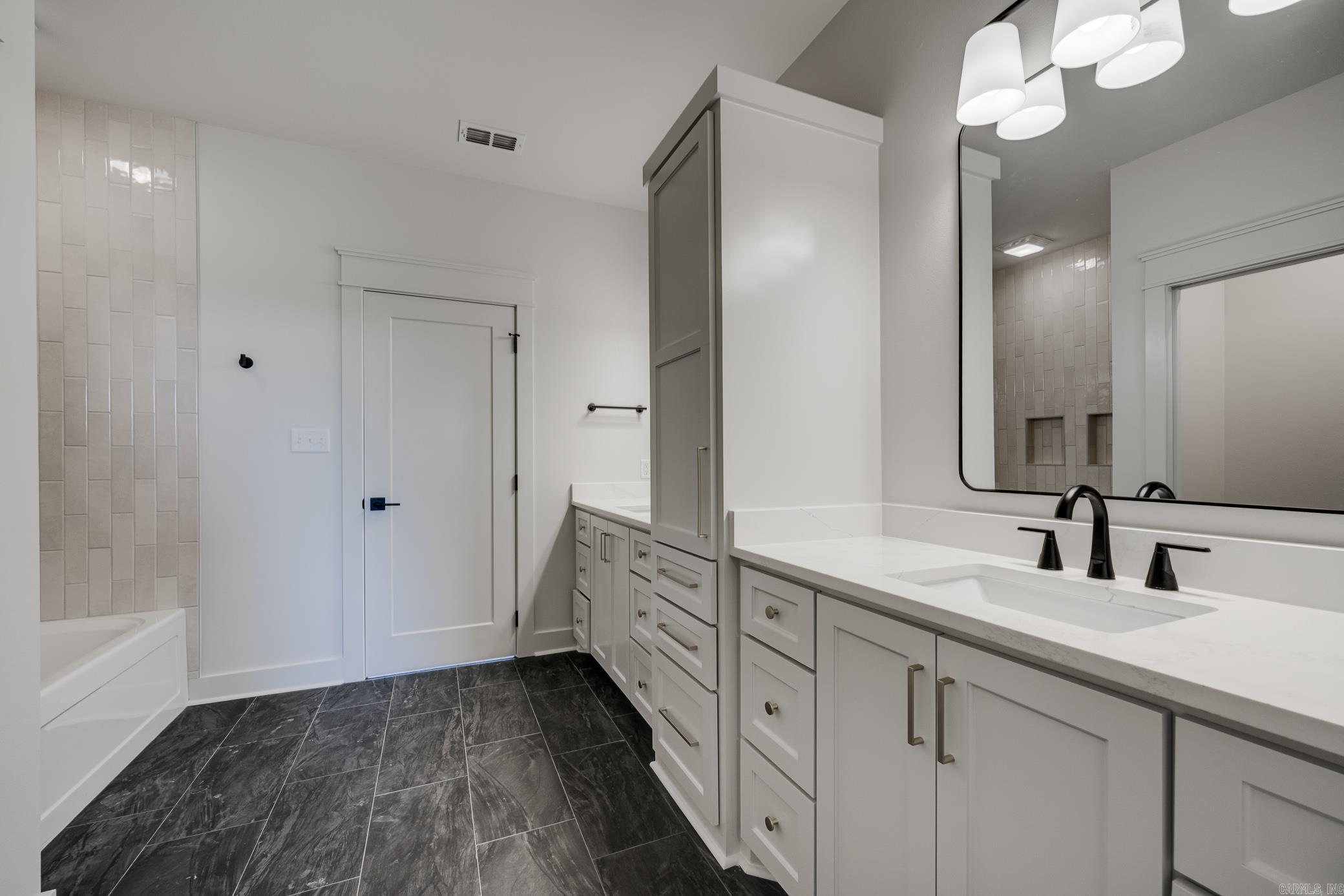 272 Castleberry Road  Greenbrier, AR