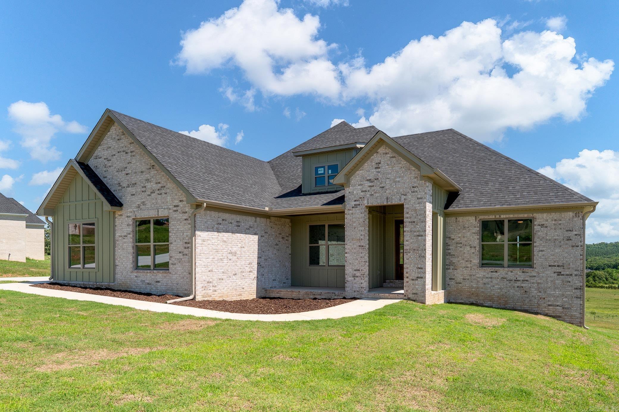 272 Castleberry Road  Greenbrier, AR