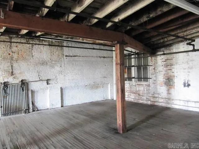 620 President Clinton  Little Rock, AR