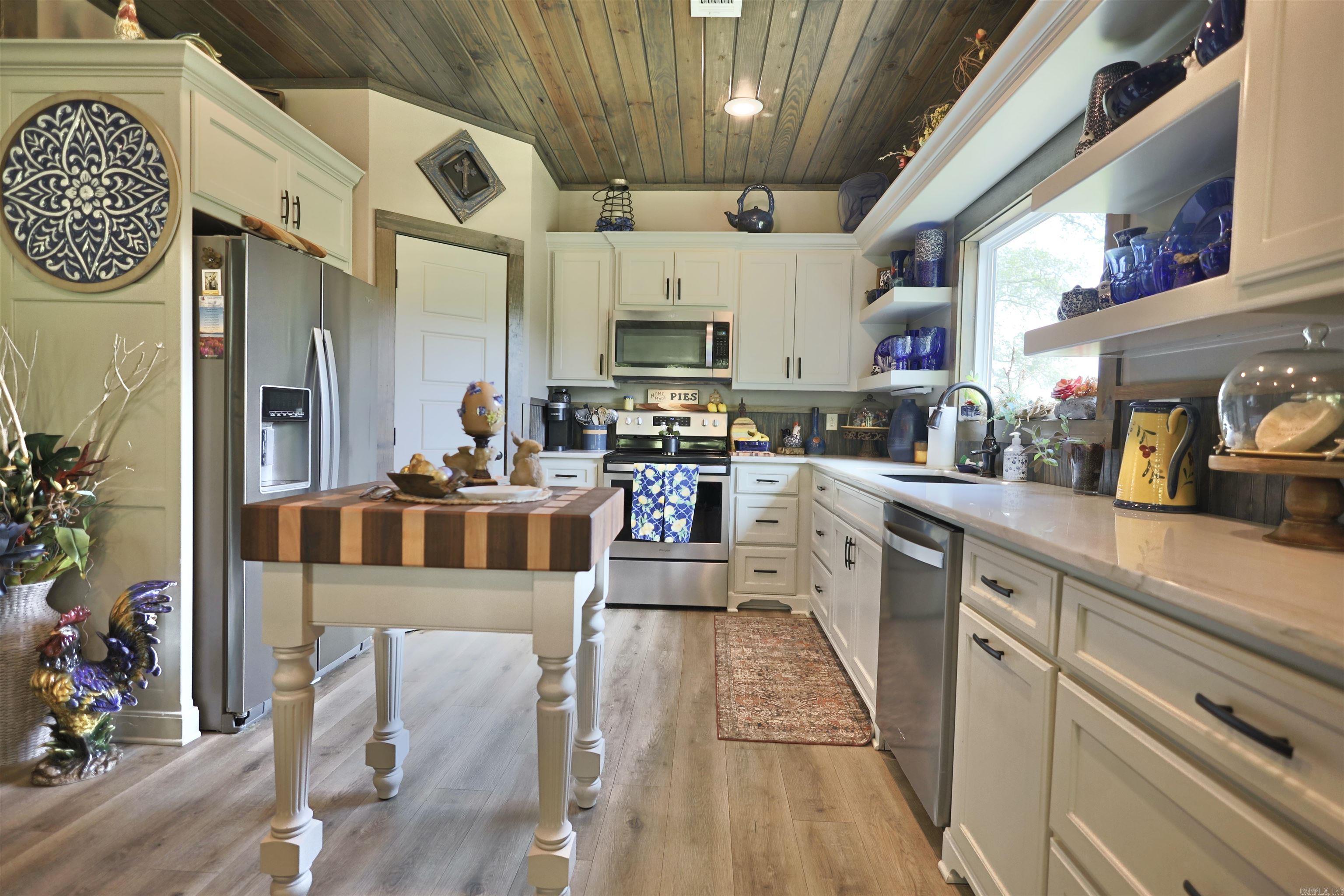 352 Rocky River  Glenwood, AR