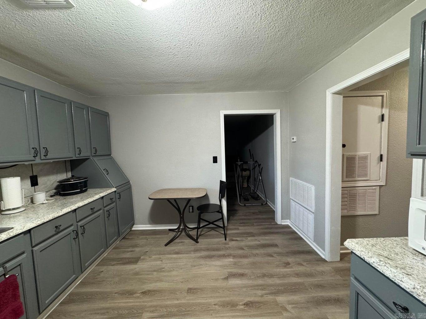 4601 E Highland  Jonesboro, AR