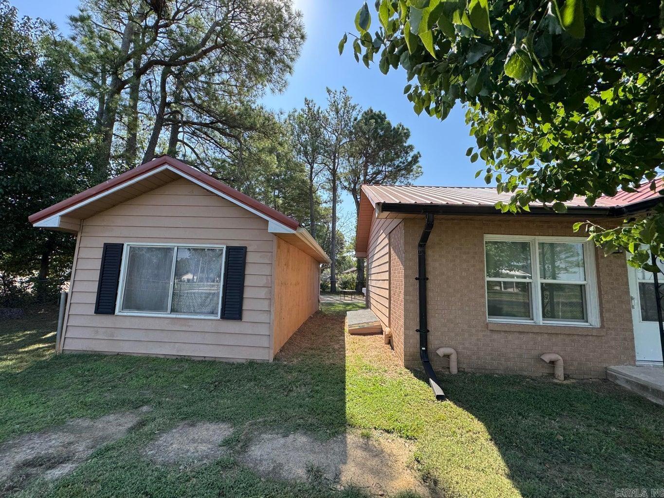 4601 E Highland  Jonesboro, AR