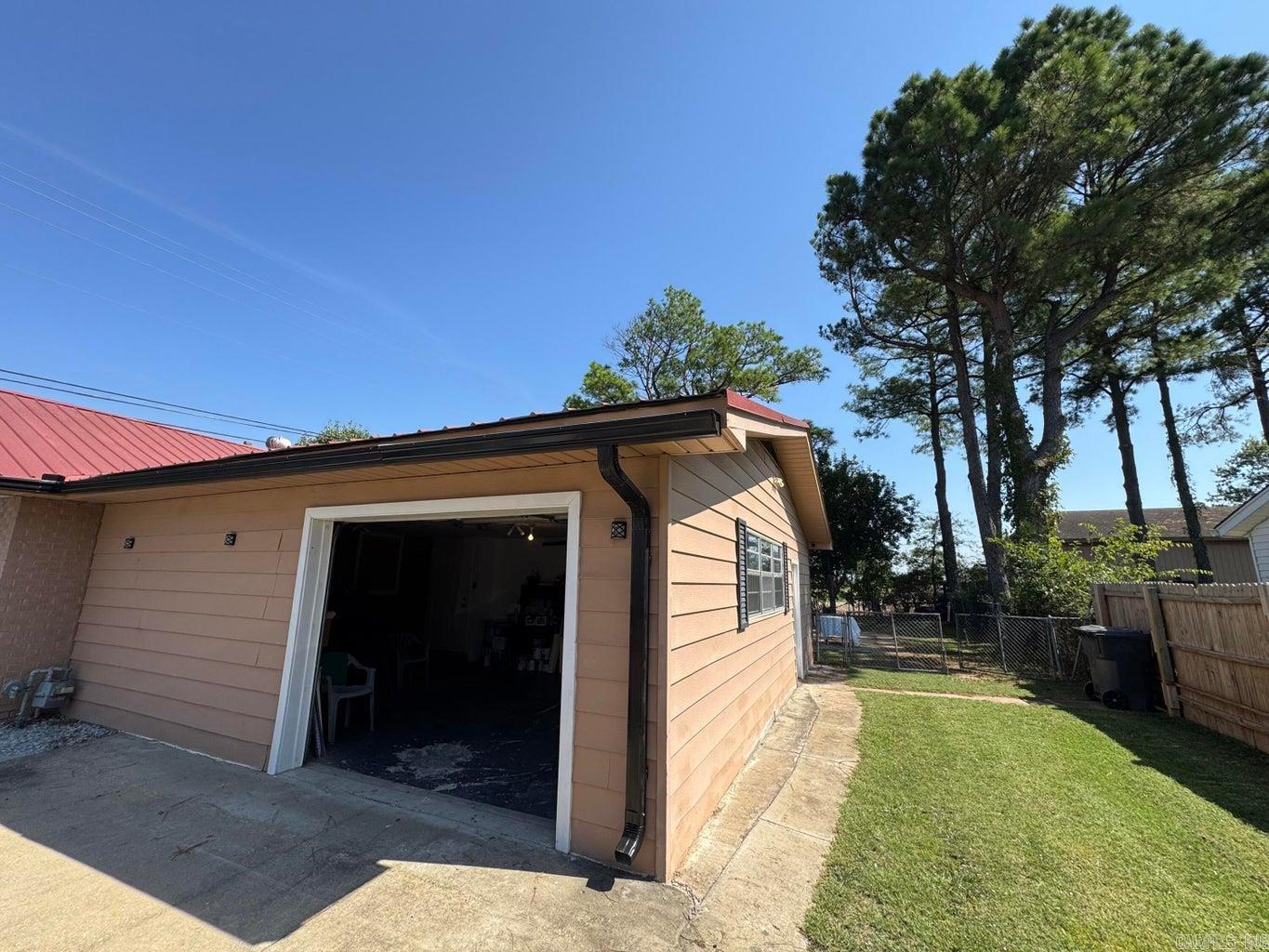 4601 E Highland  Jonesboro, AR